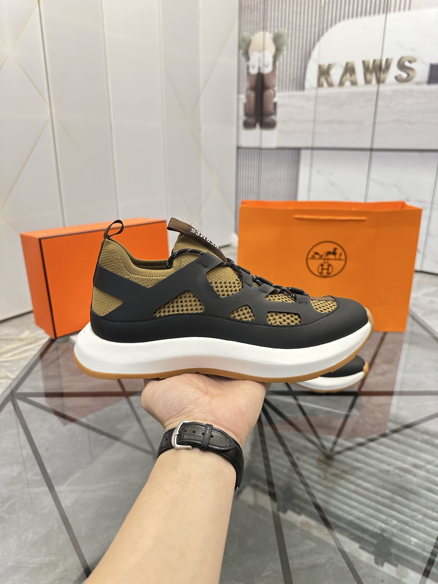 Precio de venta: P310 Bienes de gama alta, de alta calidadMarca: Hermes *"Hermes*" mocasines de caña