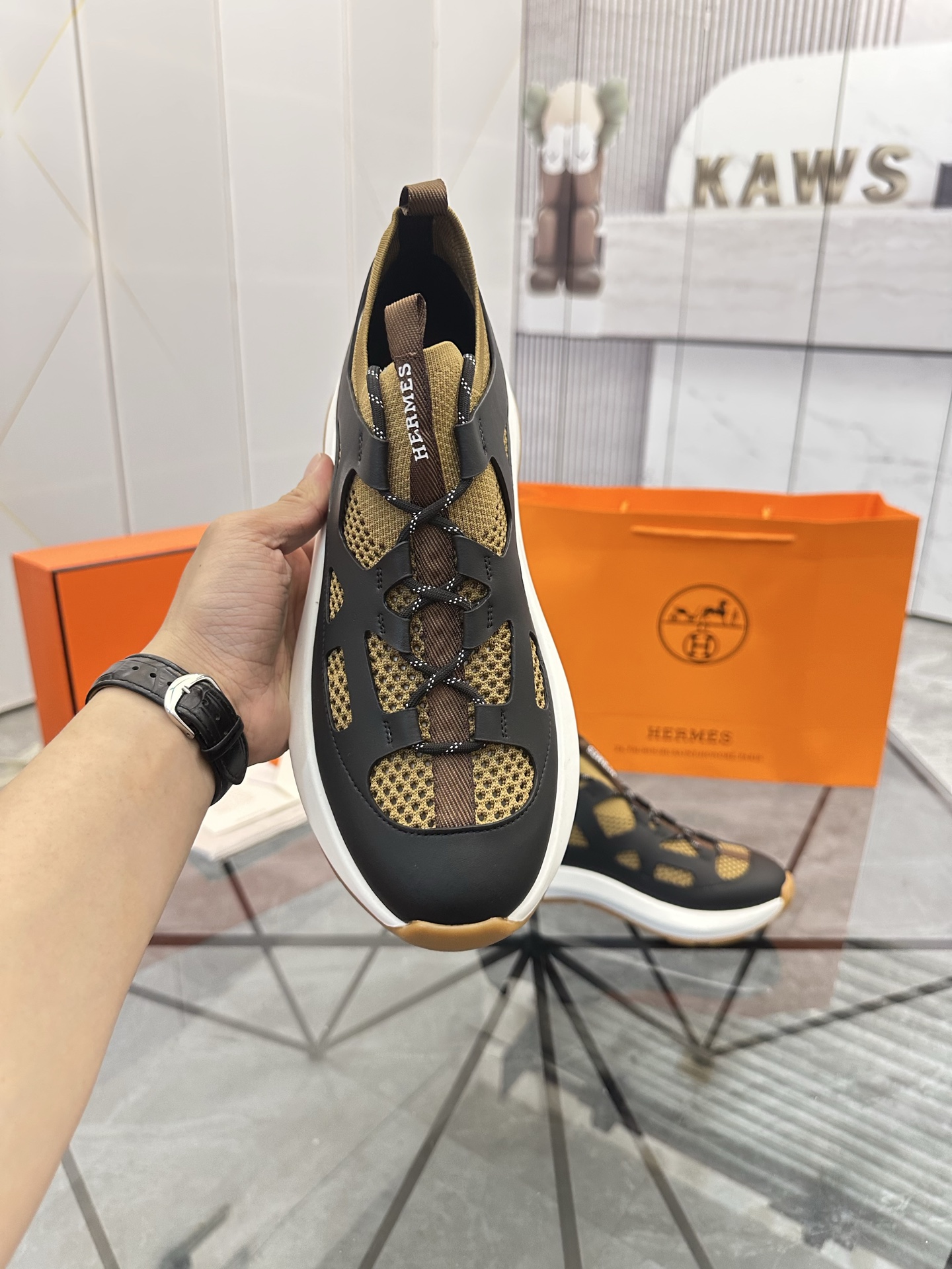 Precio de venta: P310 Bienes de gama alta, de alta calidadMarca: Hermes *"Hermes*" mocasines de caña