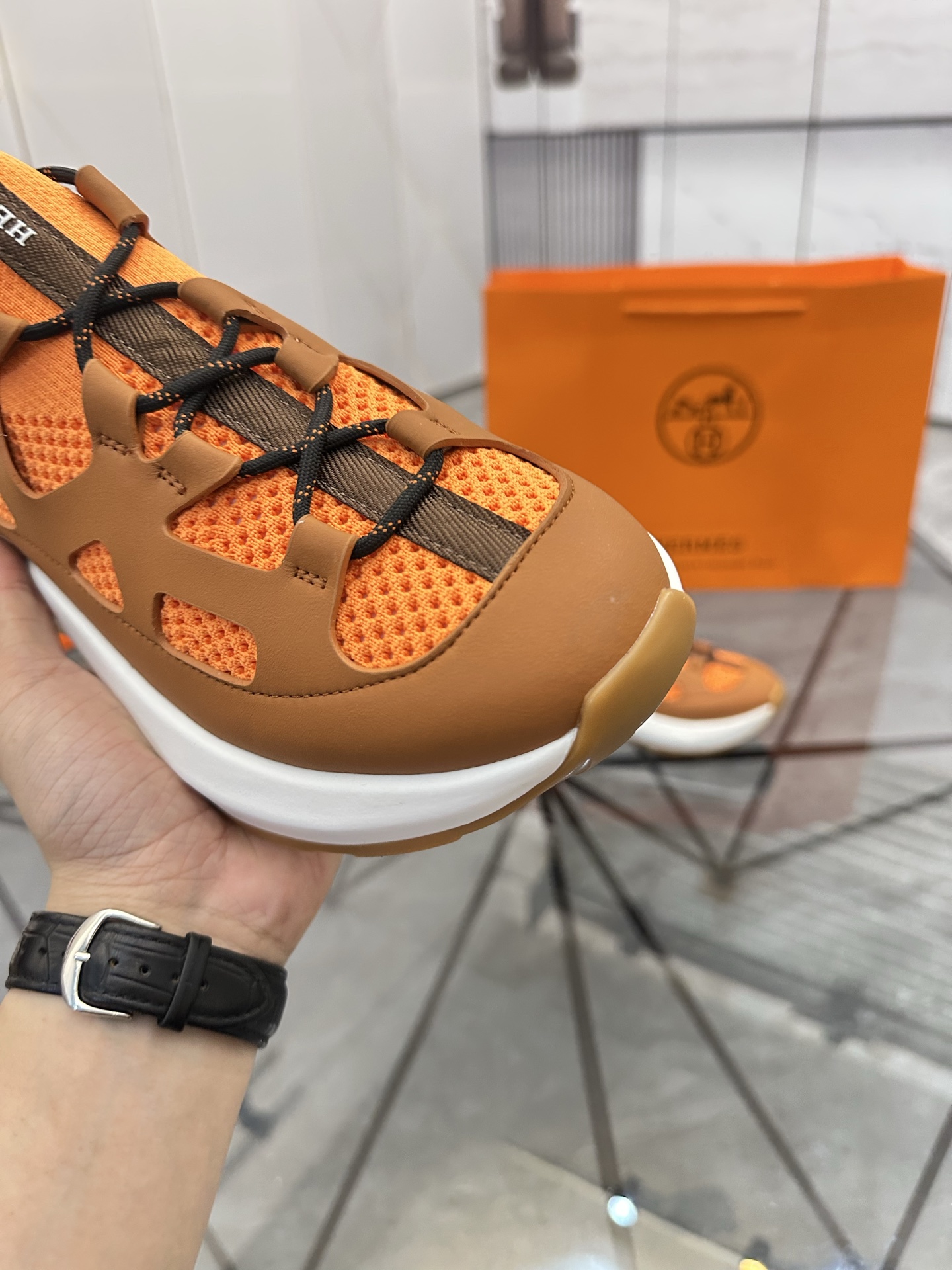 Precio de venta: P310 Bienes de gama alta, de alta calidadMarca: Hermes *"Hermes*" mocasines de caña