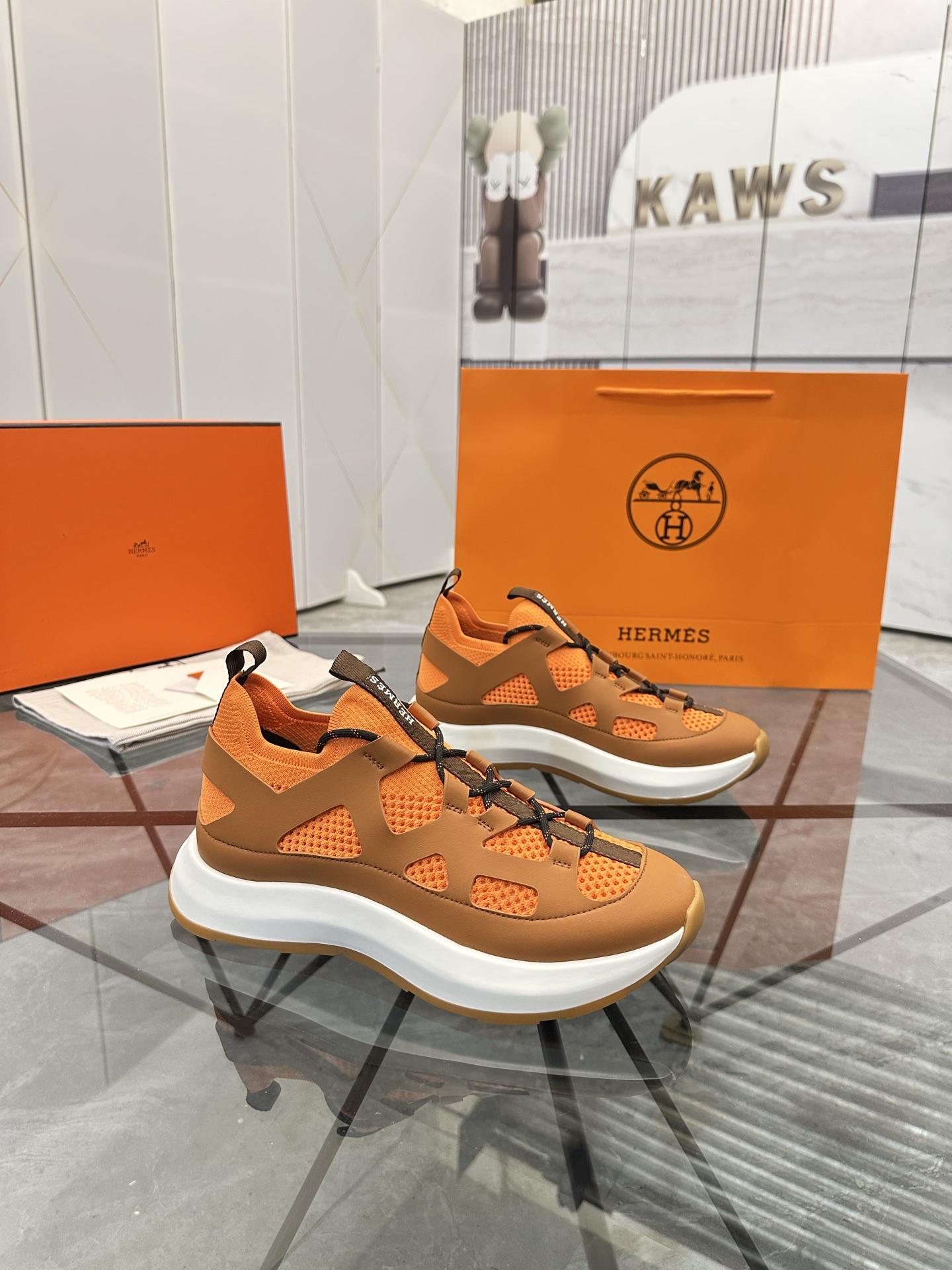 Precio de venta: P310 Bienes de gama alta, de alta calidadMarca: Hermes *"Hermes*" mocasines de caña