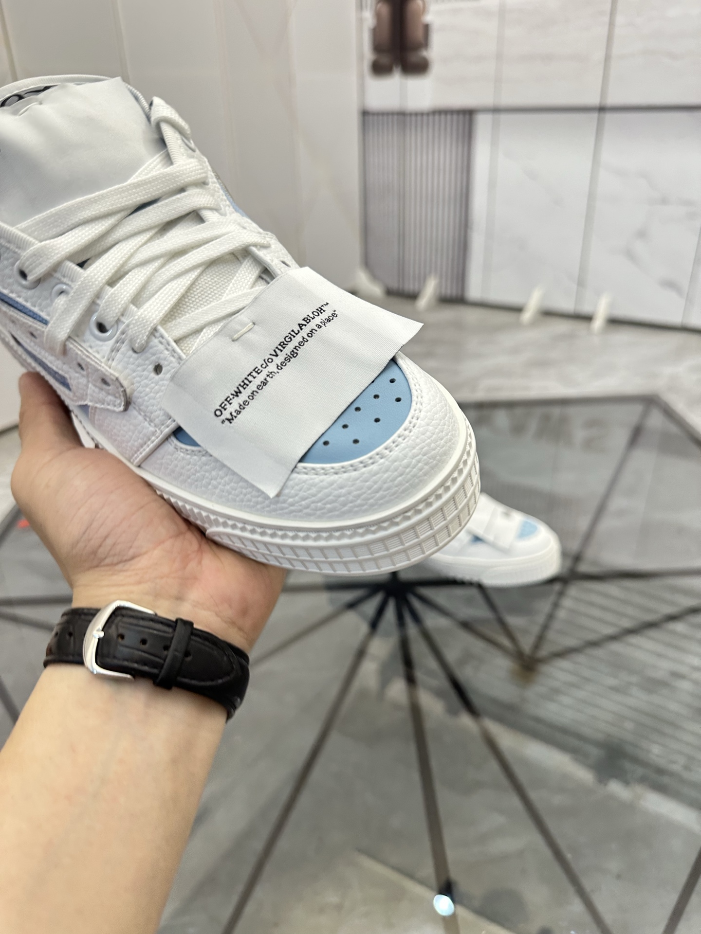 Precio de venta: P230 Mercancía de alta gama y calidad superiorMarca: OFF WHITE *"OFF WHITE*" mocasi