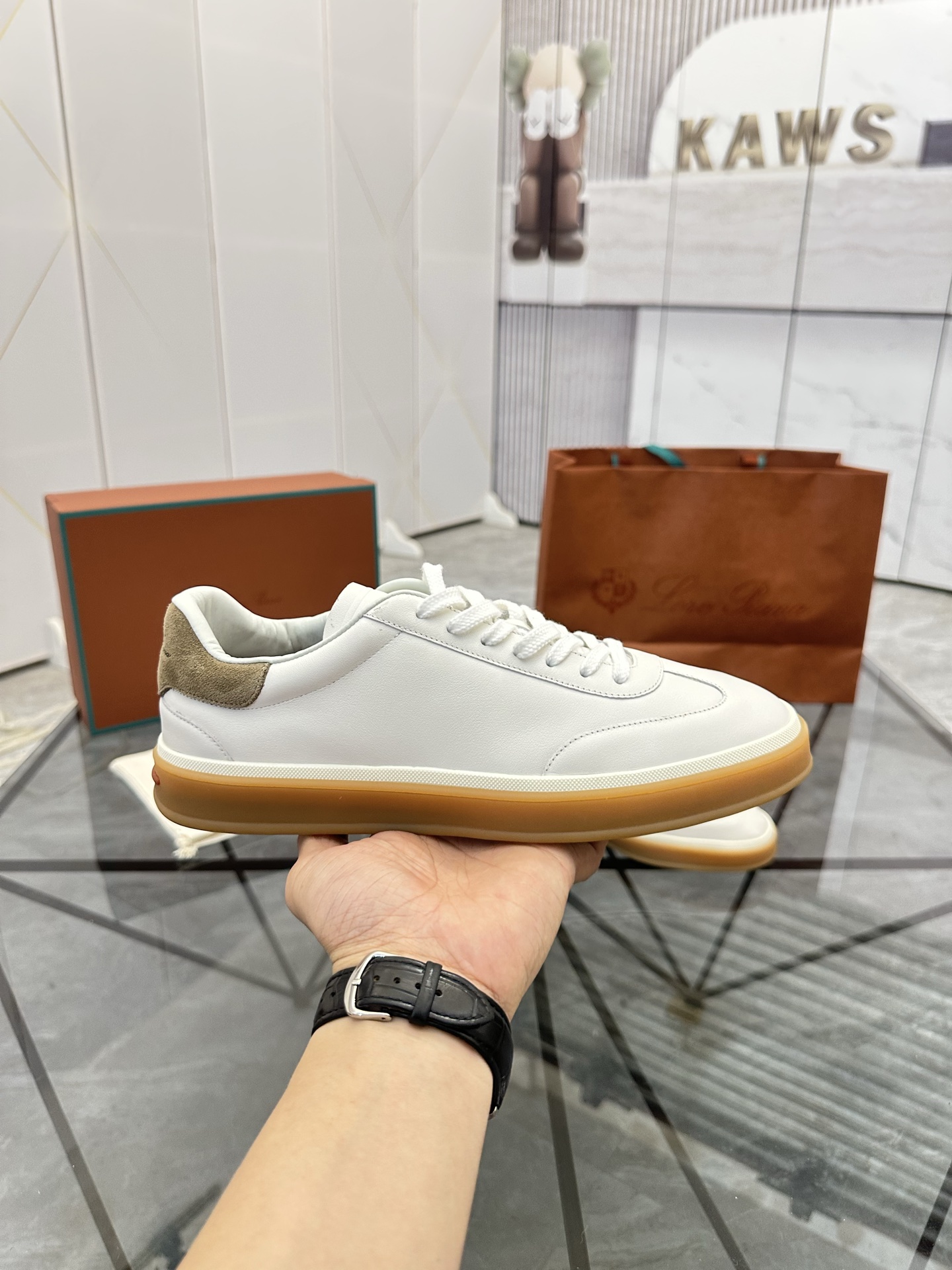 Precio de venta: P240 Calidad superiorMarca: LP* "Nuoyu Pia*" lowtop casual shoesTalla: 38-44 (se pu