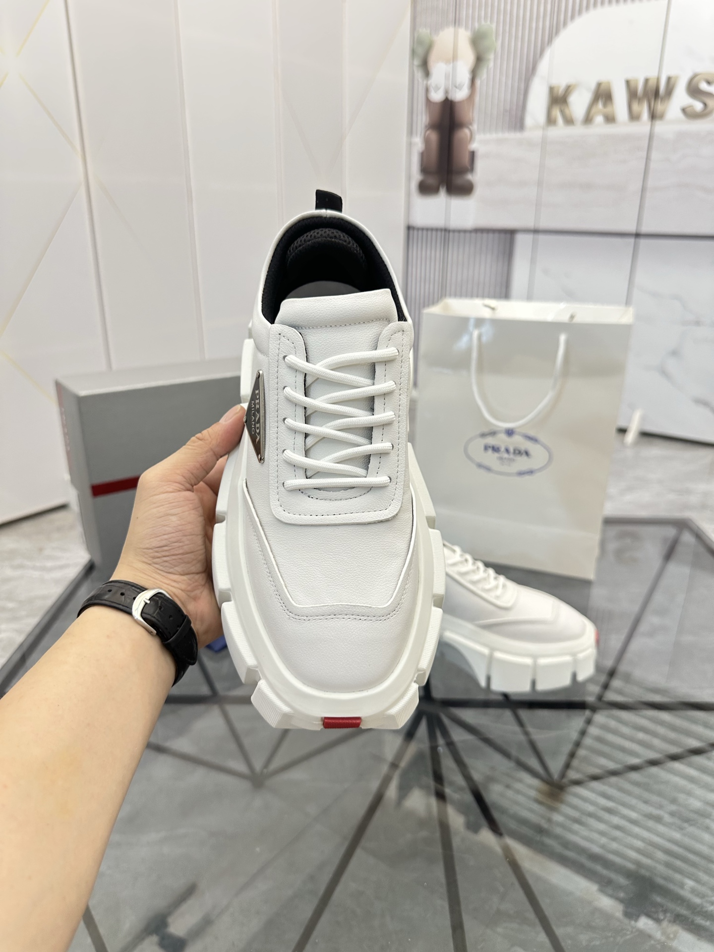 Precio de venta: P260 Calidad superior de gama altaMarca: Prada *"Prada*" mocasines de caña bajaTall
