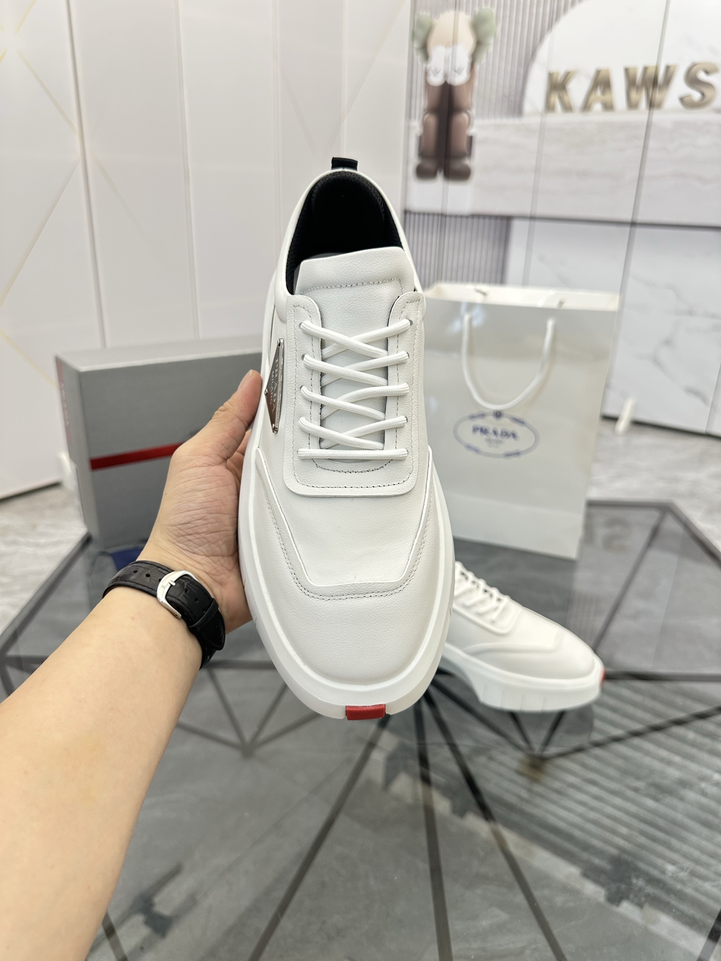 Precio de venta: P260 Calidad superior de gama altaMarca: Prada *"Prada*" mocasines de caña bajaTall