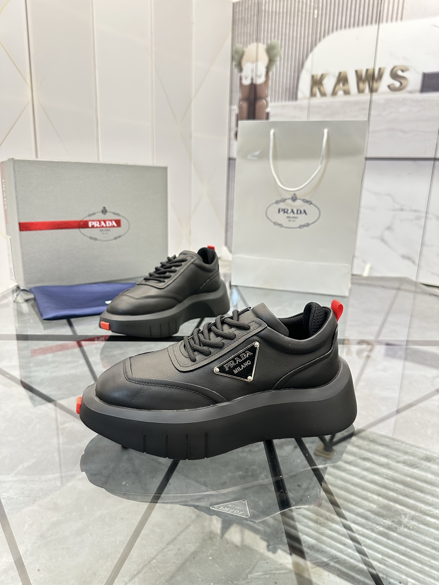Precio de venta: P260 Calidad superior de gama altaMarca: Prada *