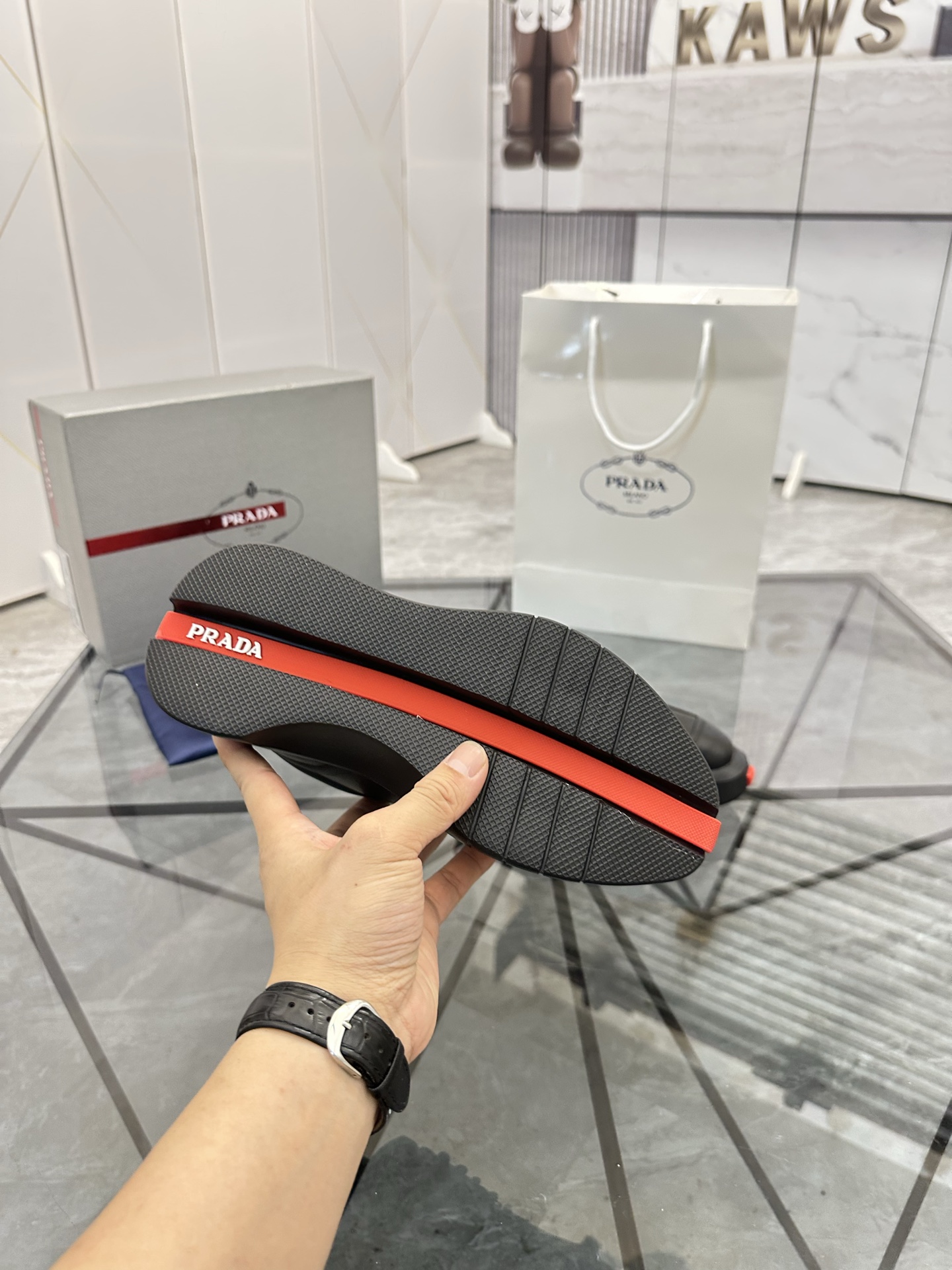Precio de venta: P260 Calidad superior de gama altaMarca: Prada *"Prada*" mocasines de caña bajaTall