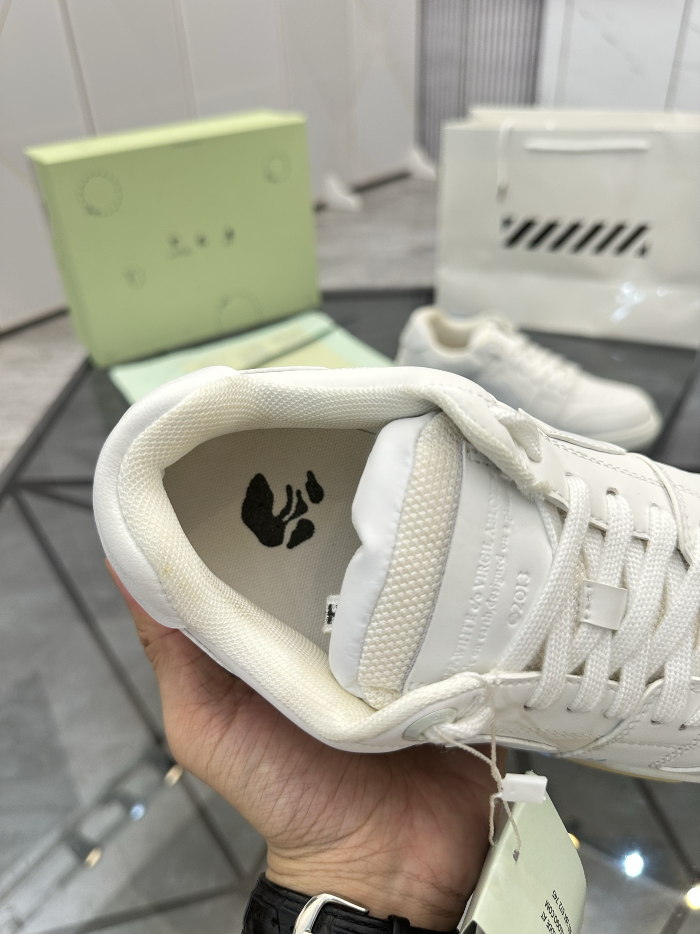 Precio de venta: P280 Calidad superior de gama alta (hebilla de cuero) Marca comercial: OFF WHITE *"