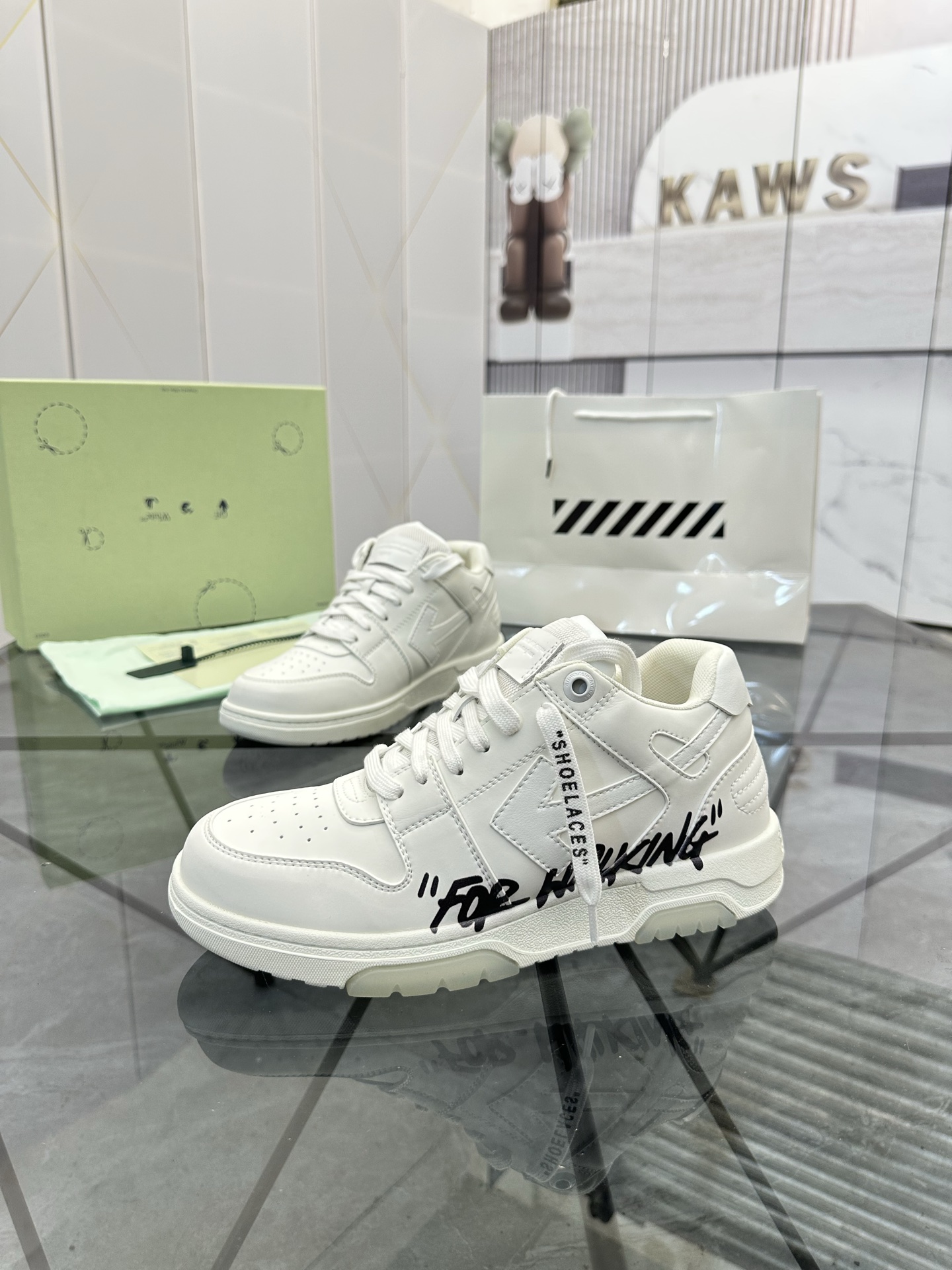 Precio de venta: P280 Calidad superior de gama alta (hebilla de cuero) Marca comercial: OFF WHITE *