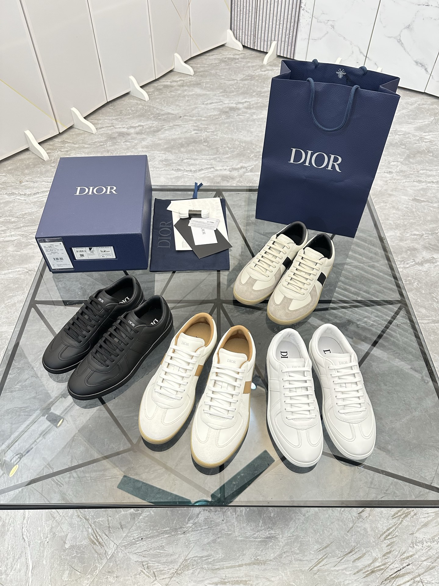 Precio de venta: P280 Artículos de gama alta y de gran calidadMarca: Mocasines bajos Dior *"Dior*"Ta