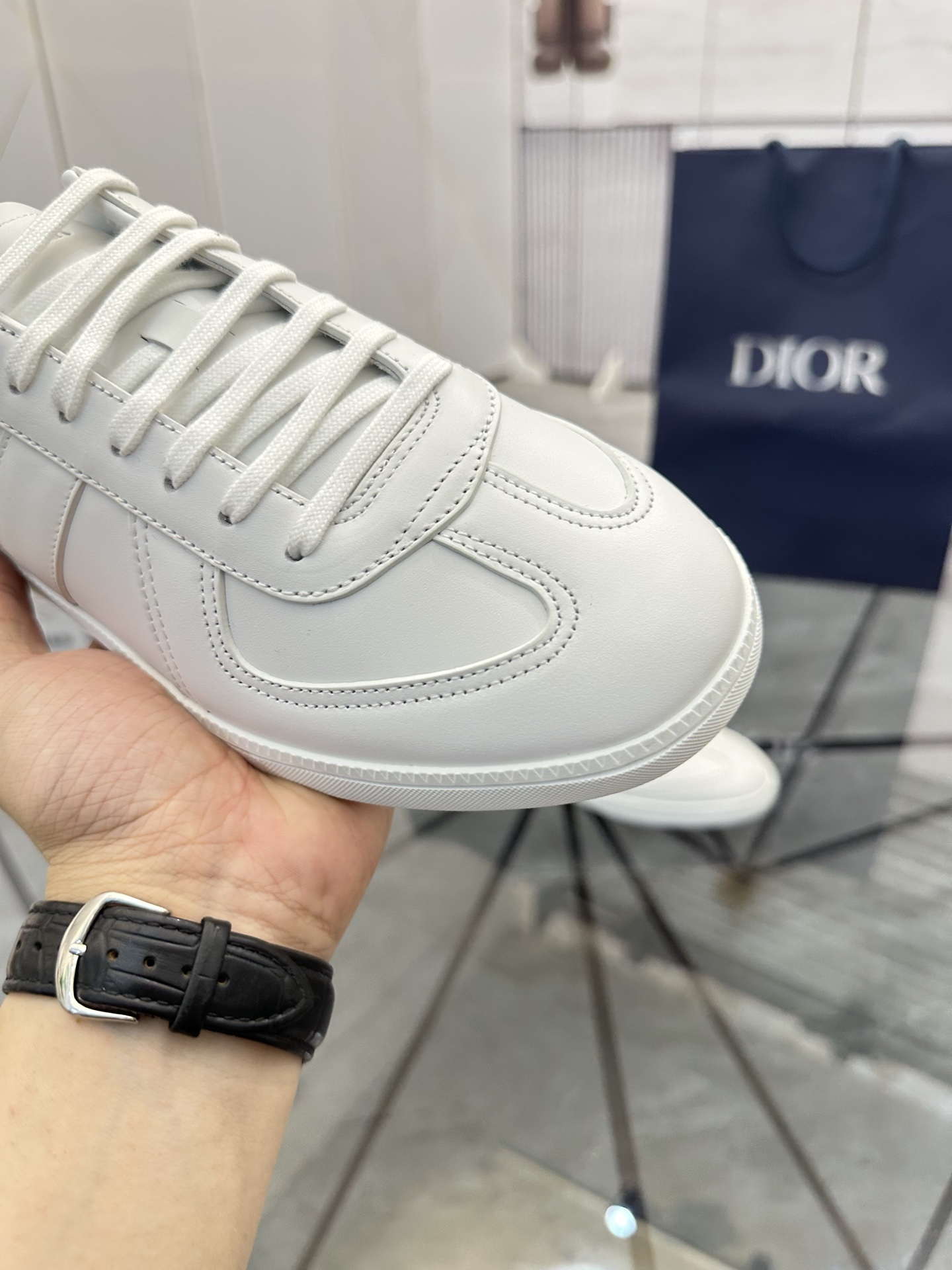 Precio de venta: P280 Artículos de gama alta y de gran calidadMarca: Mocasines bajos Dior *"Dior*"Ta