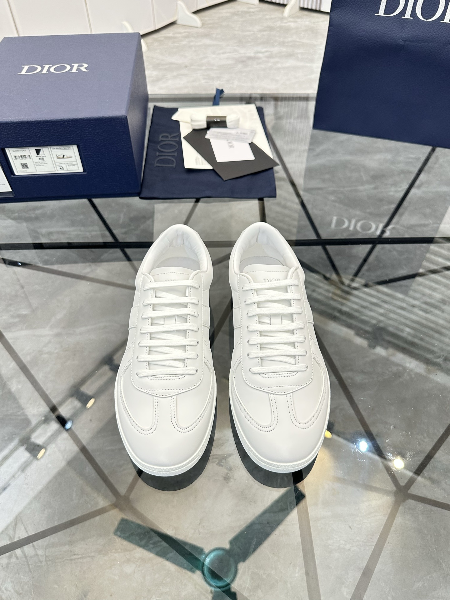 Precio de venta: P280 Artículos de gama alta y de gran calidadMarca: Mocasines bajos Dior *"Dior*"Ta