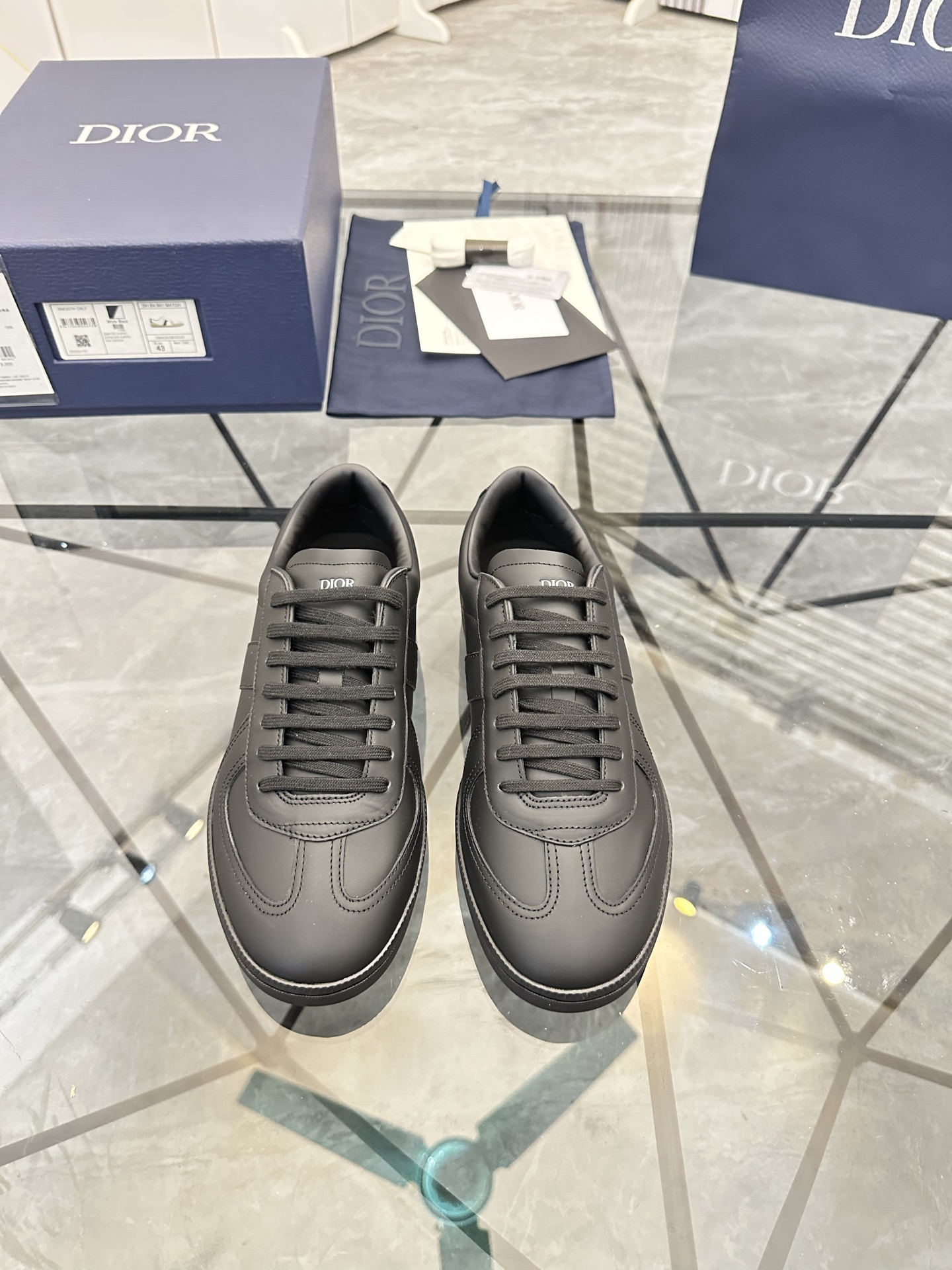 Precio de venta: P280 Artículos de gama alta y de gran calidadMarca: Mocasines bajos Dior *"Dior*"Ta