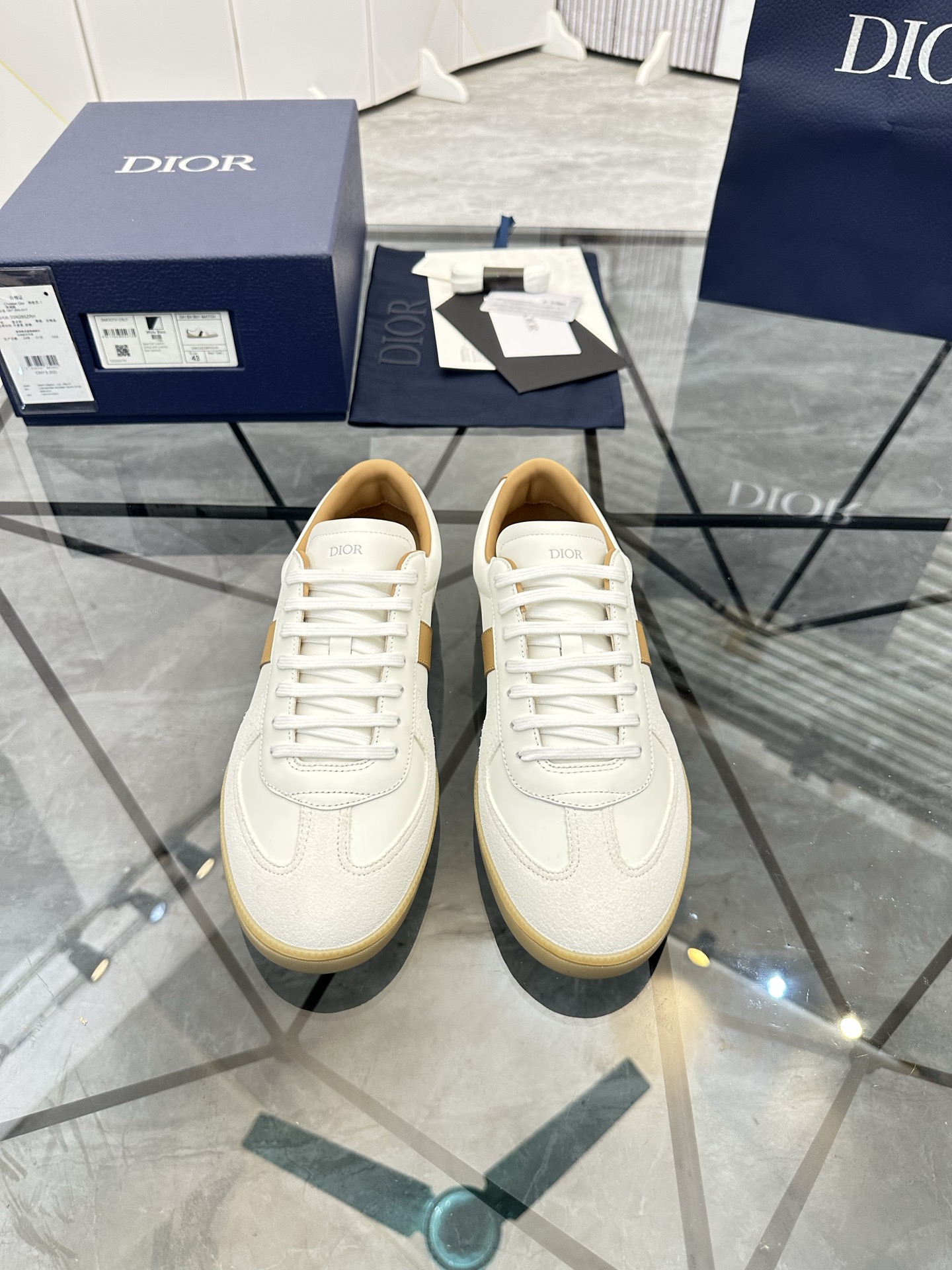 Precio de venta: P280 Artículos de gama alta y de gran calidadMarca: Mocasines bajos Dior *"Dior*"Ta