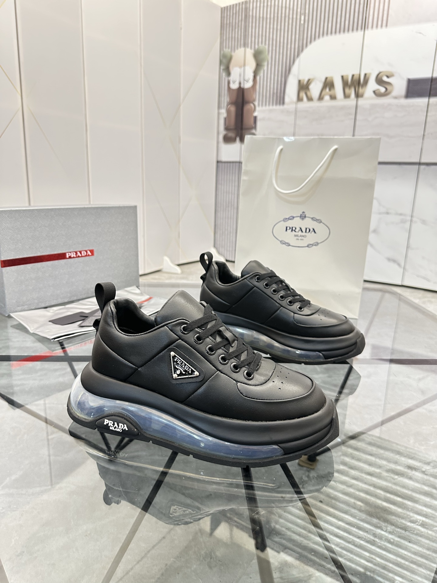 Precio de venta: P280 Marca comercial: Prada* mocasines de caña bajaTalla: 38-45(se puede personaliz