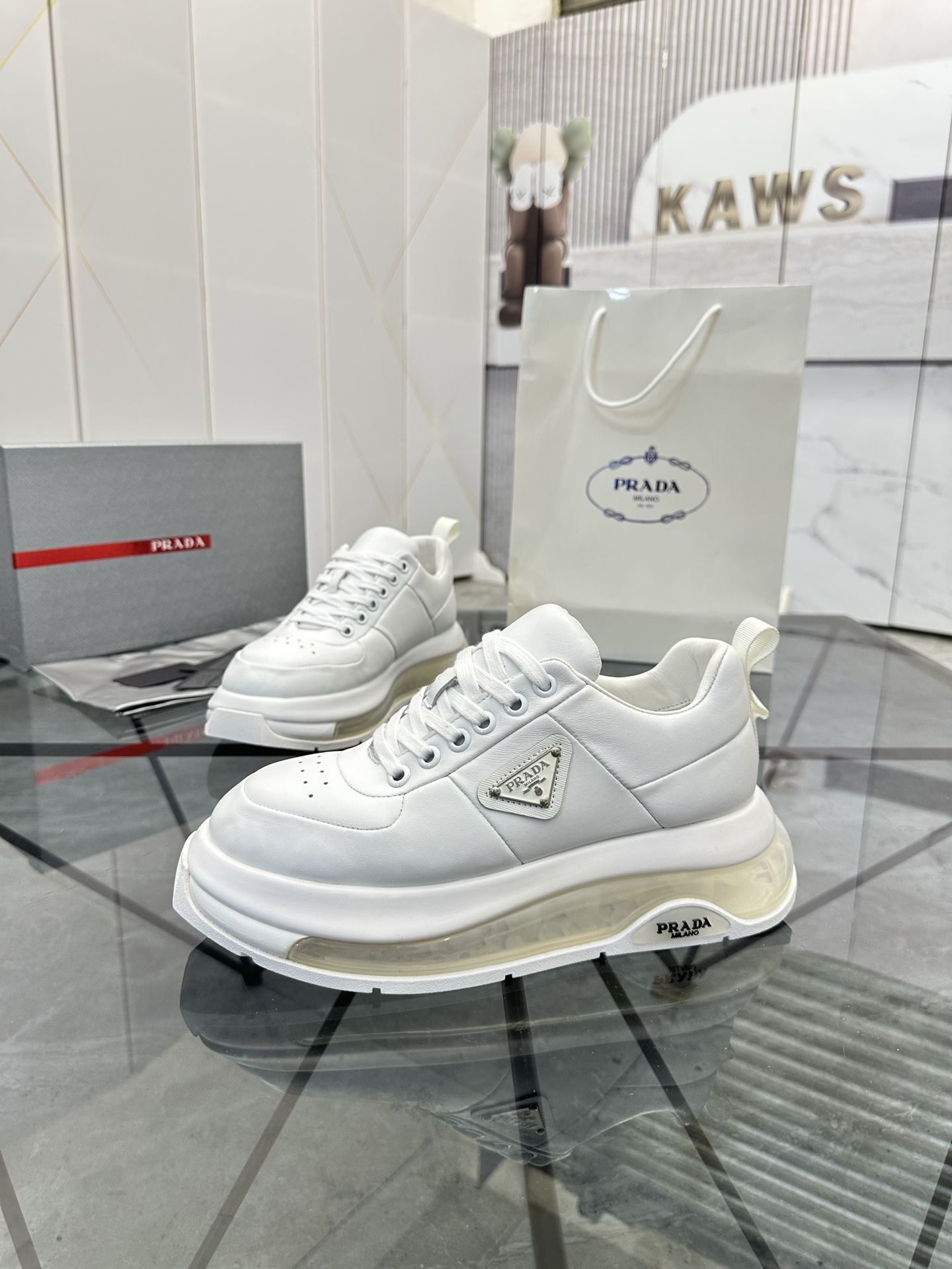 Precio de venta: P280 Marca comercial: Prada* mocasines de caña bajaTalla: 38-45(se puede personaliz