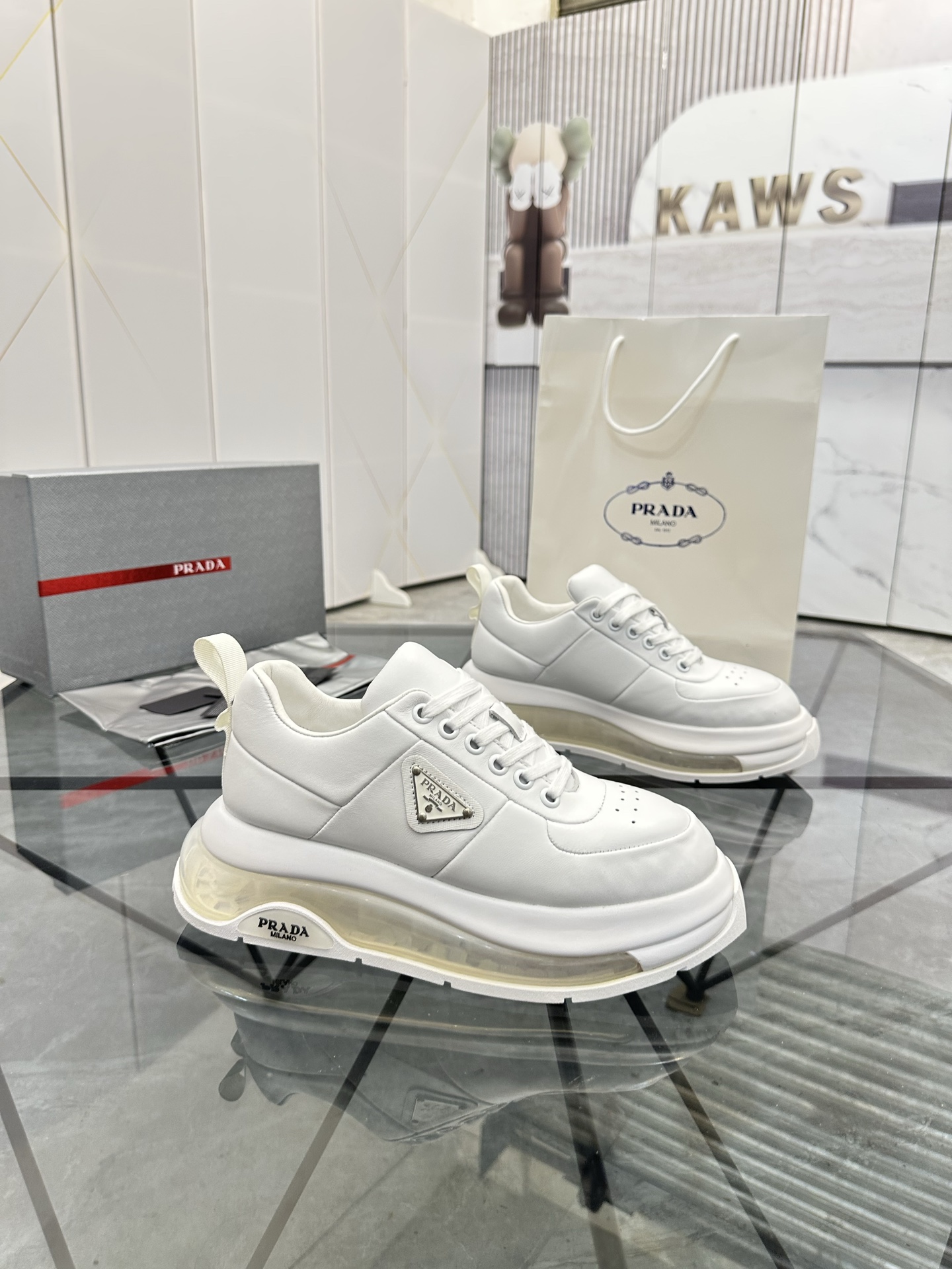 Precio de venta: P280 Marca comercial: Prada* mocasines de caña bajaTalla: 38-45(se puede personaliz