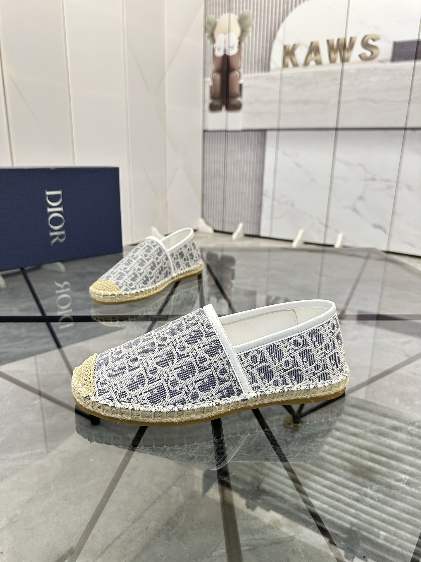 Precio de venta: P170 Marca: Dior* 