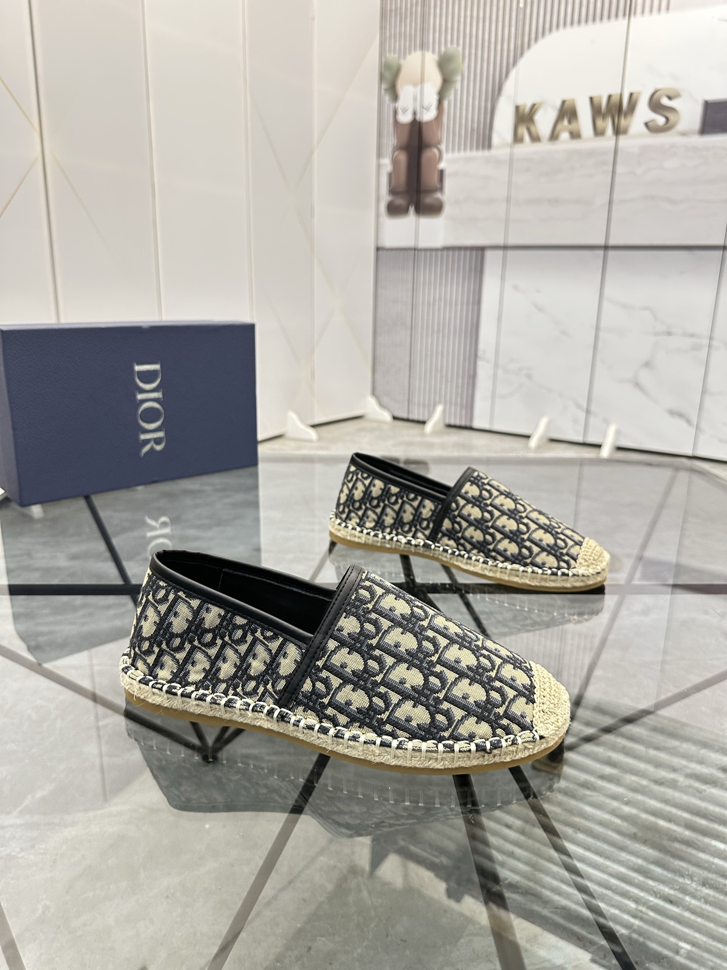 Precio de venta: P170 Marca: Dior* "Dior*" Low-top Fisherman's ShoesTalla: 38-44(se puede personaliz