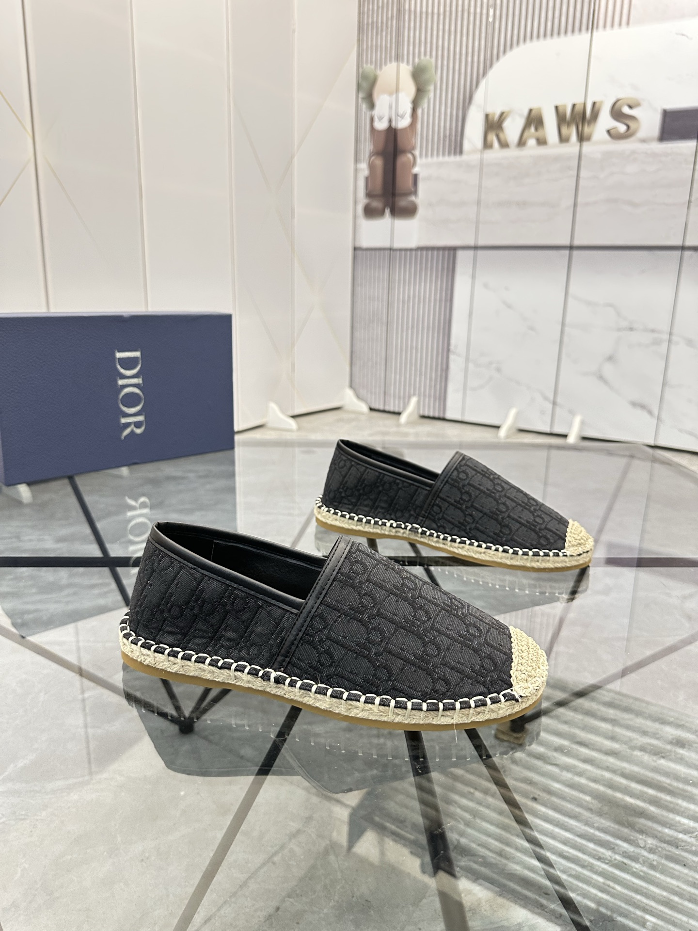 Precio de venta: P170 Marca: Dior* "Dior*" Low-top Fisherman's ShoesTalla: 38-44(se puede personaliz