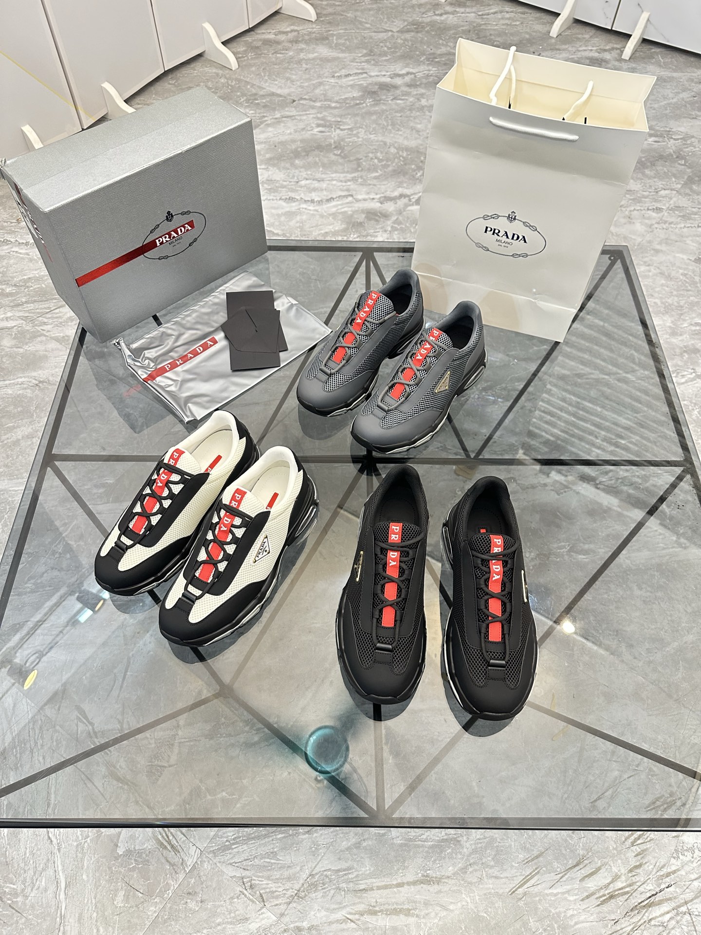 Precio de venta: P310 Calidad superior de gama altaMarca: Prada *"Prada*" mocasines de caña bajaTall