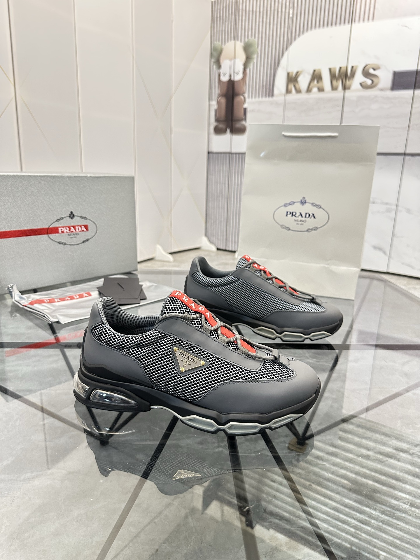 Precio de venta: P310 Calidad superior de gama altaMarca: Prada *"Prada*" mocasines de caña bajaTall
