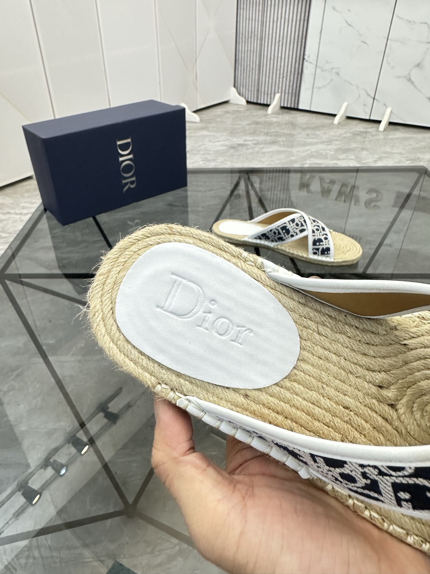 Precio de venta: P130 Marca: Dior* zapatillasTalla: 38-44(37.45.46.47) Material del producto: Parte 