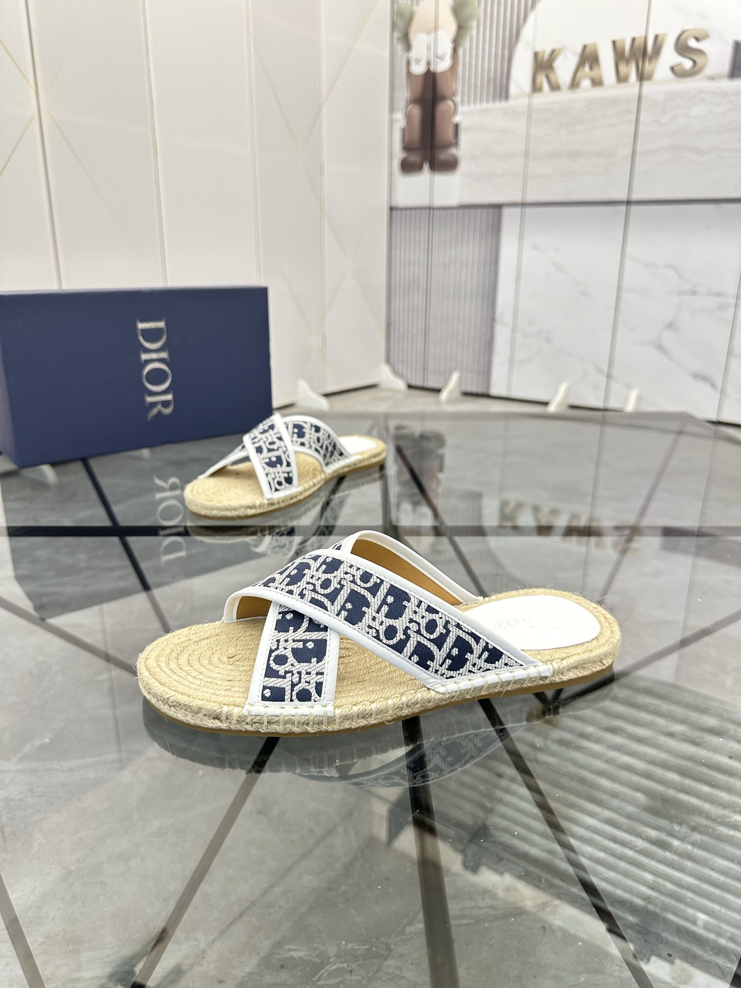 Precio de venta: P130 Marca: Dior* zapatillasTalla: 38-44(37.45.46.47) Material del producto: Parte 