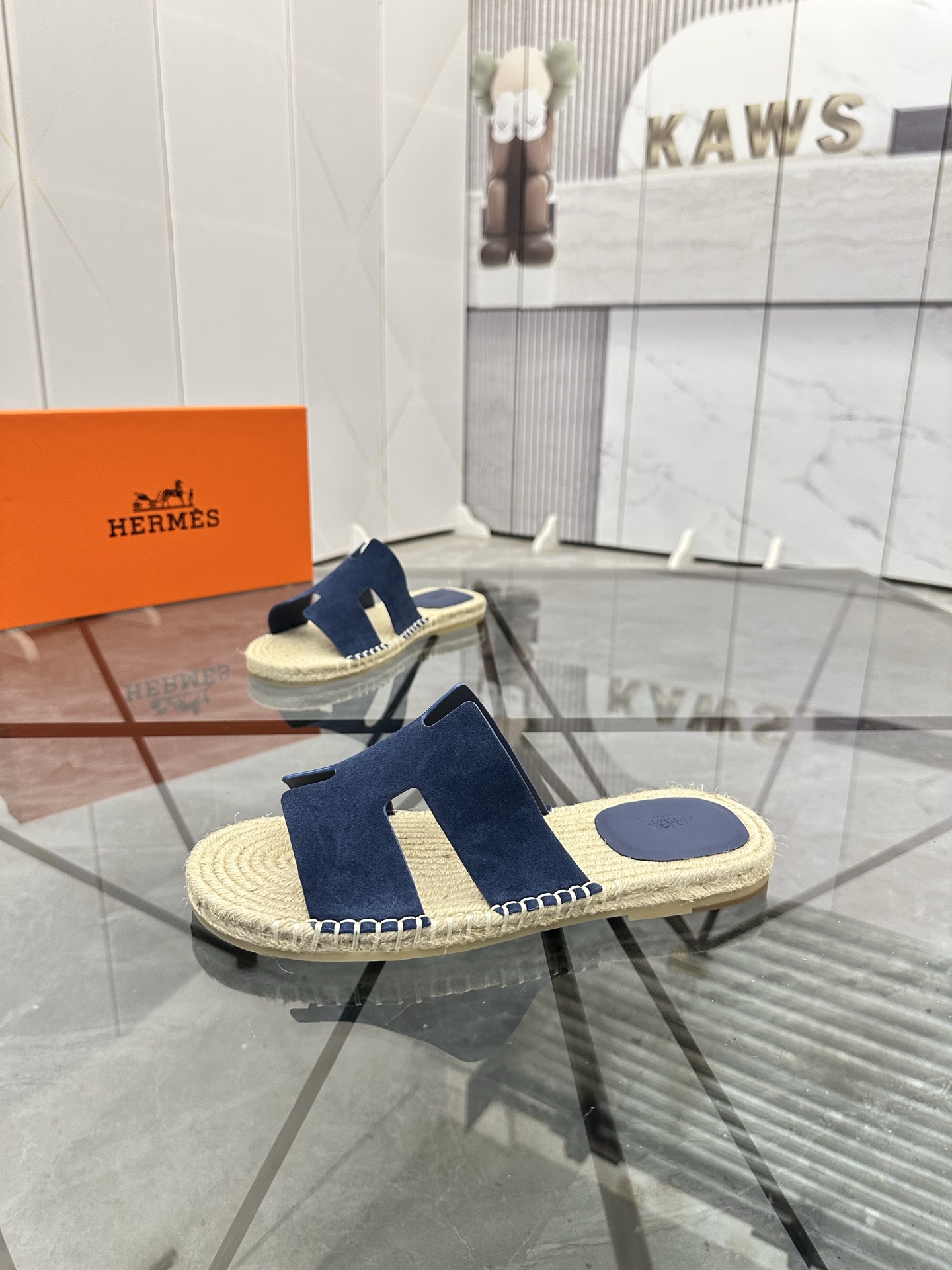 Precio de venta: P130 Marca comercial: Hermes* zapatillas Talla: 38-44(37.45.46.47) Material del pro