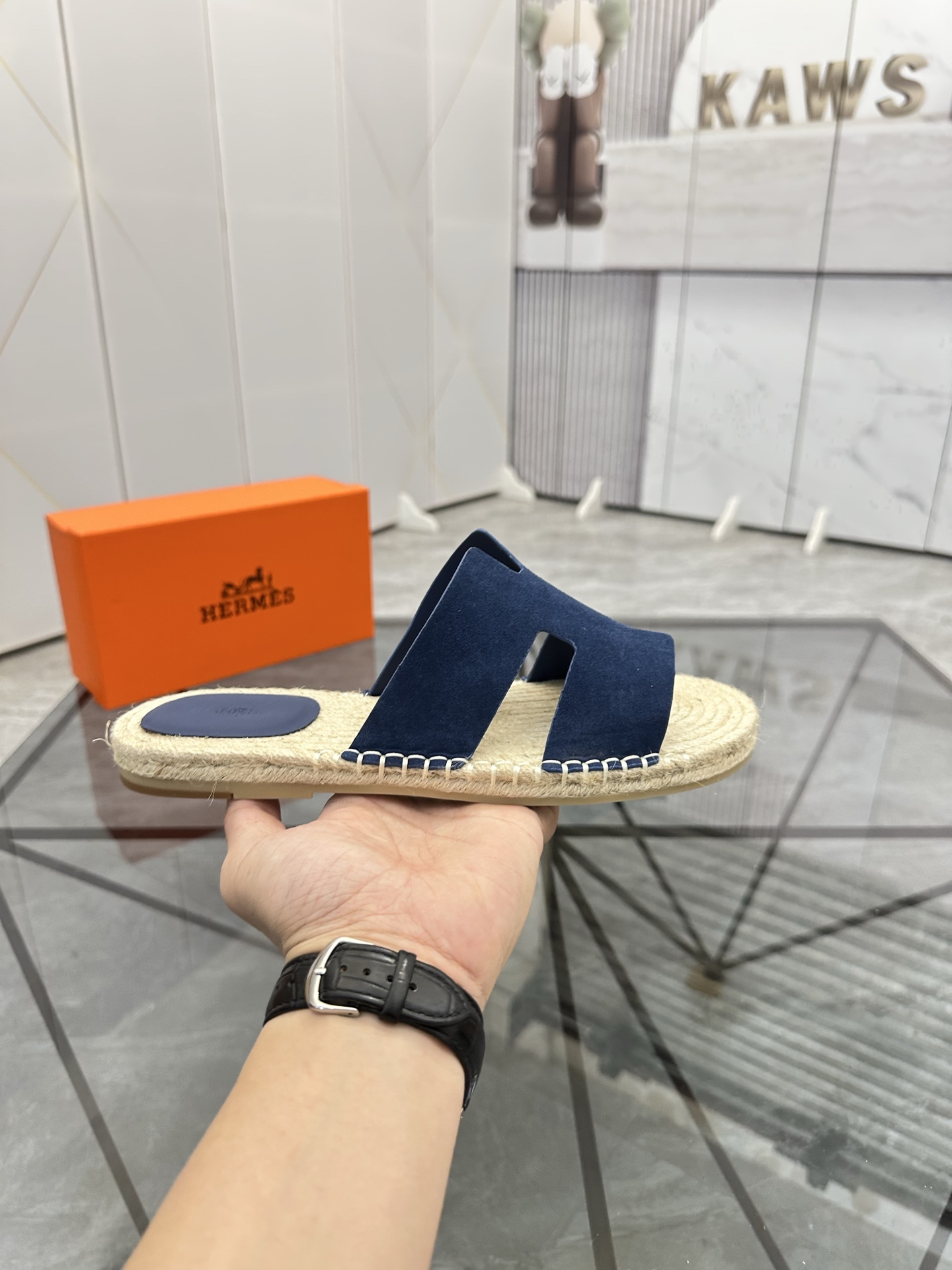Precio de venta: P130 Marca comercial: Hermes* zapatillas Talla: 38-44(37.45.46.47) Material del pro