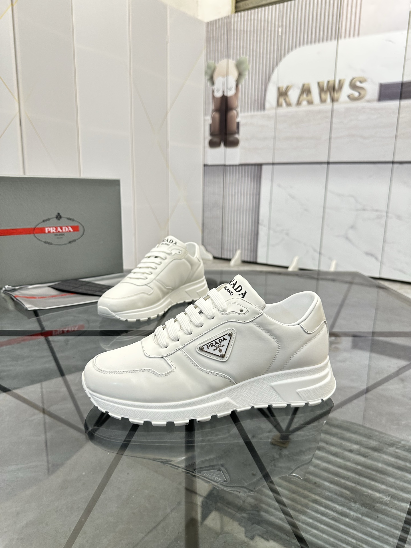 NO:354674,Price: High-end top quality Product trademark Prada *