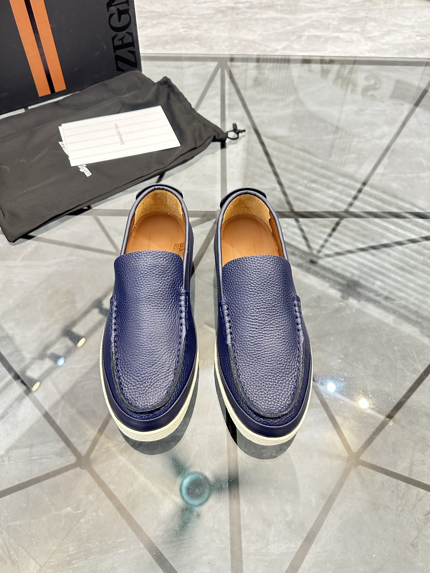 NO:356929,Price: High-end quality Product trademark Zegan*