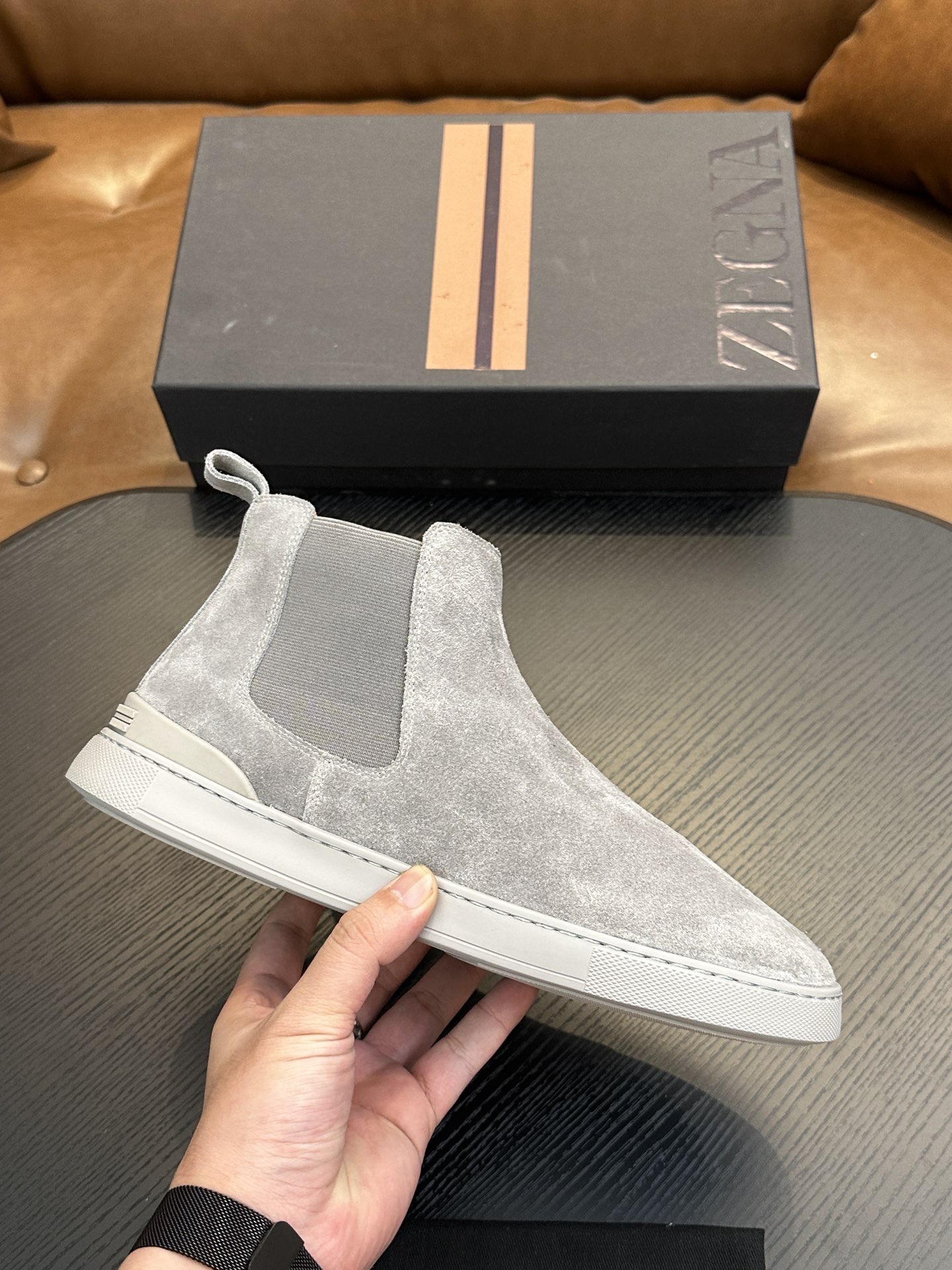 NO:541961,Price: (can be made of velvet) High-end quality Product trademark Jenny*'Jenia*' high-top boots Positive code number: 38-46 (can be customized 47) Product material upper imported matte leather, comfortable cowhide inner lining, original outsole. Number 846, zegna, boots, cowhide19860909售 价:  (可做绒里）高端品质 商品商标杰尼*「杰尼亚*」高帮靴子 正码码数: 38-46(可订做47) 商品材料鞋面进口磨砂皮,舒适牛皮内里,原版大底. 编 号846,,zegna,boots,cowhide,Men's shoes