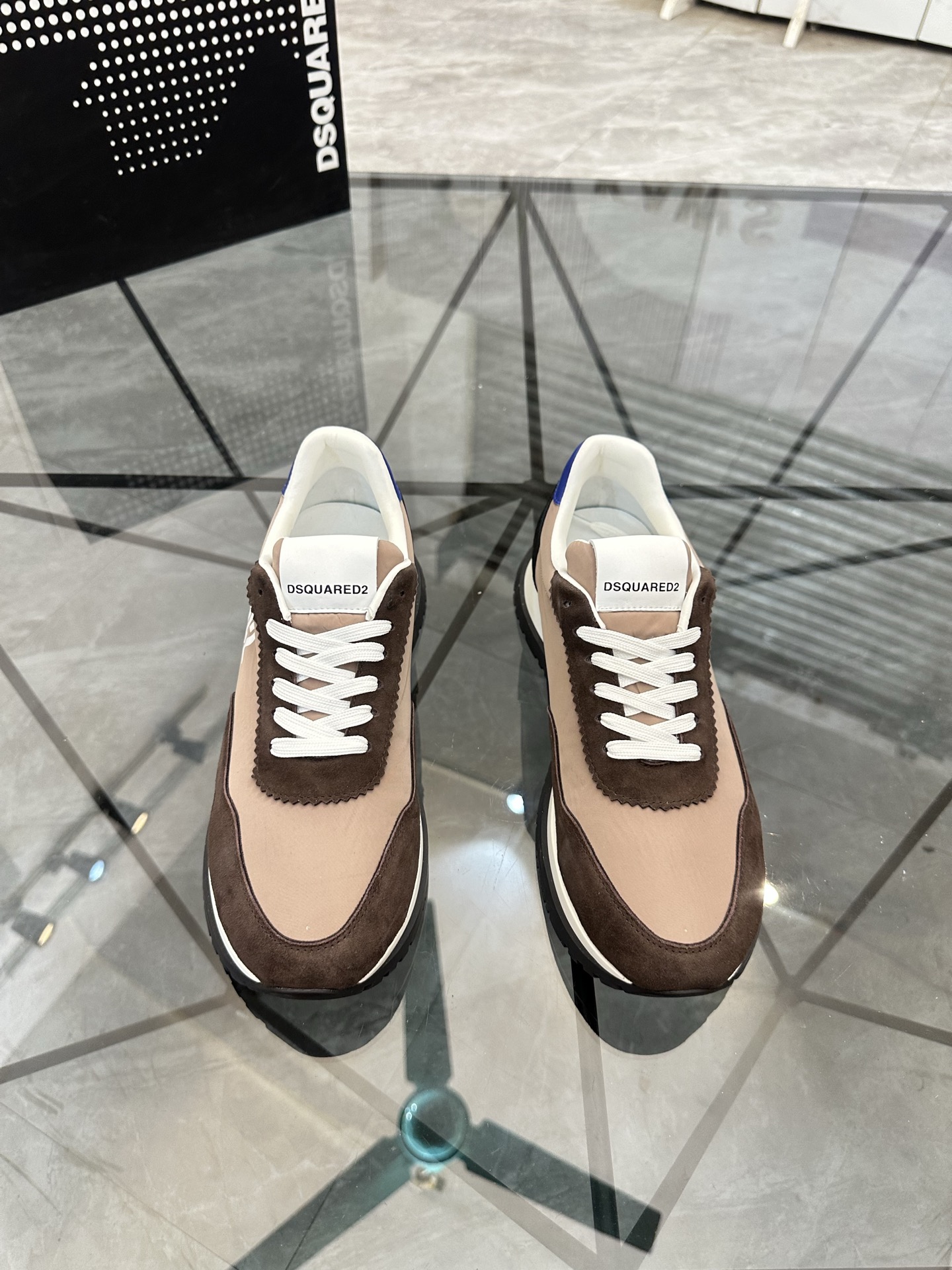 NO:832758,Price: Product trademark DG* 'Dolce & Gabbana*' low-top casual shoes. Regular size: 38-45 (can be customized to 46) Product material upper imported nubuck leather stitching original fabric, breathable lining, original outsole. No. 803, Dolce&Gabbana19860909售 价:   商品商标DG*「杜嘉班纳*」低帮休闲鞋 正码码数: 38-45(可订做46) 商品材料鞋面进口磨砂皮拼接原版布料,透气内里,原版大底. 编 号803,,Dolce&Gabbana,Men's shoes