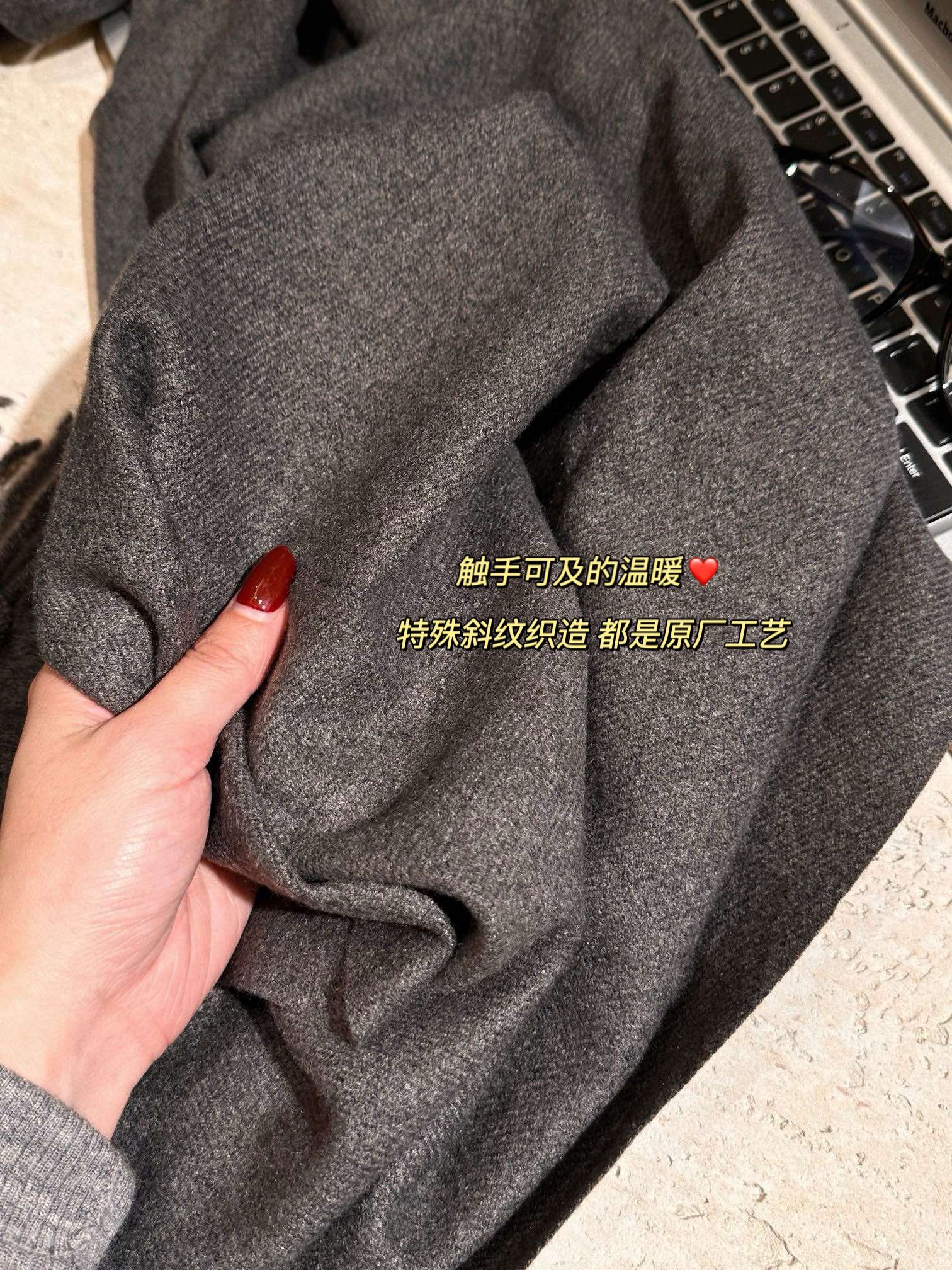 高配比羊毛🦙加入腈纶纤维素 让围巾更加的顺滑保暖 品质与保暖度都是上乘 6