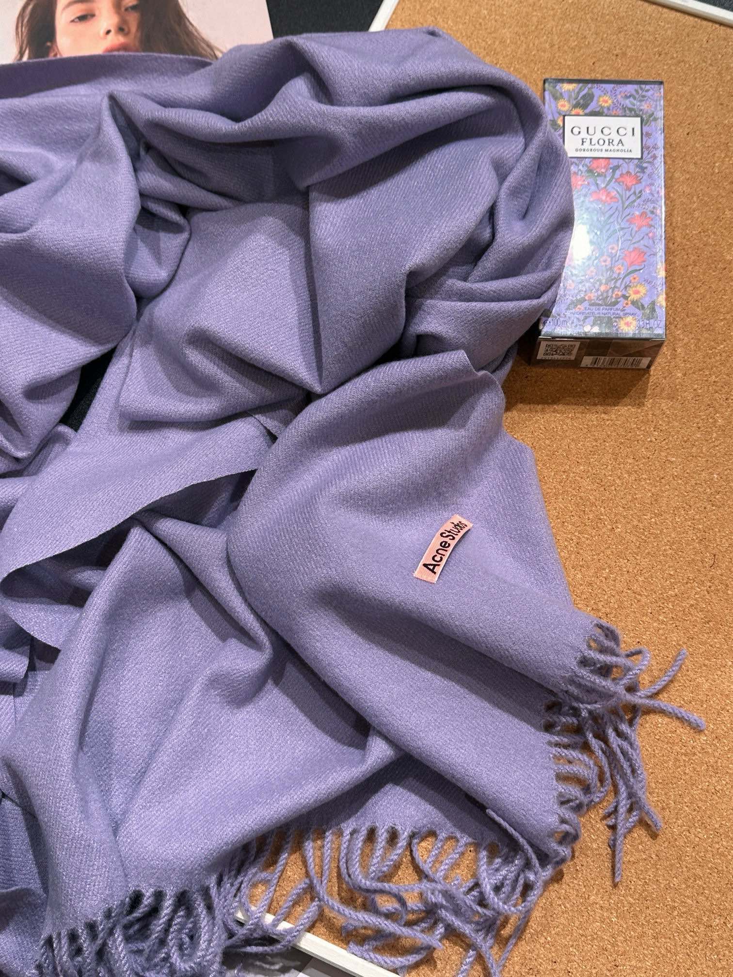 A vibrant Autumn/Winter scarf featuring a bright palette designed to - Comprehensive 6