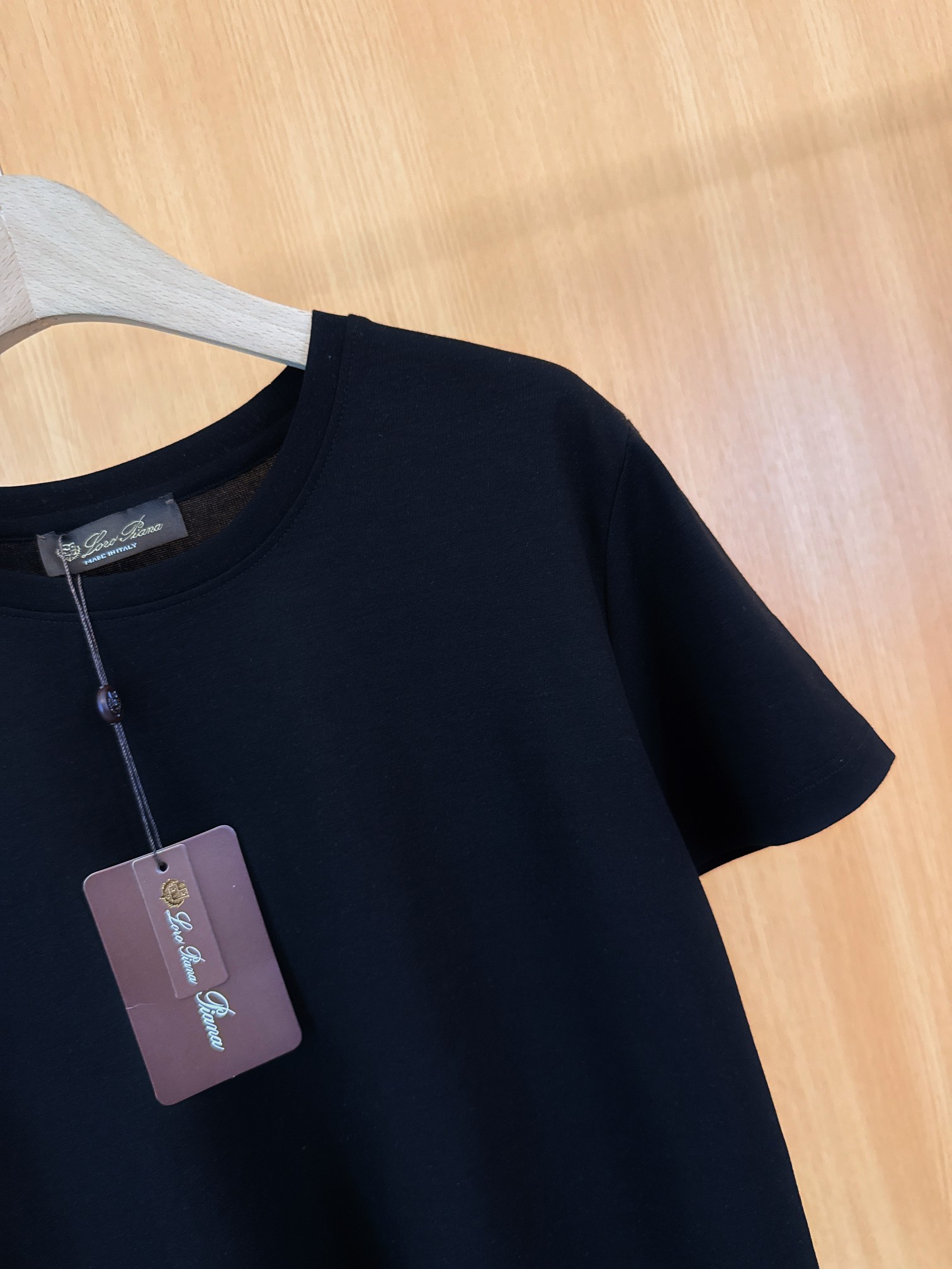 Luxurious Spring Women’s Clothes by Loro Piana with High-end Quality Packaging - 图片 4
