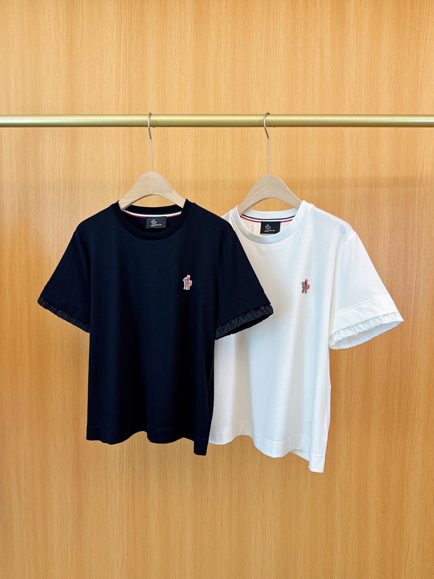 2025 Moncler Exclusive Women’s Cotton T-shirt with Reflective Elements - 图片 2