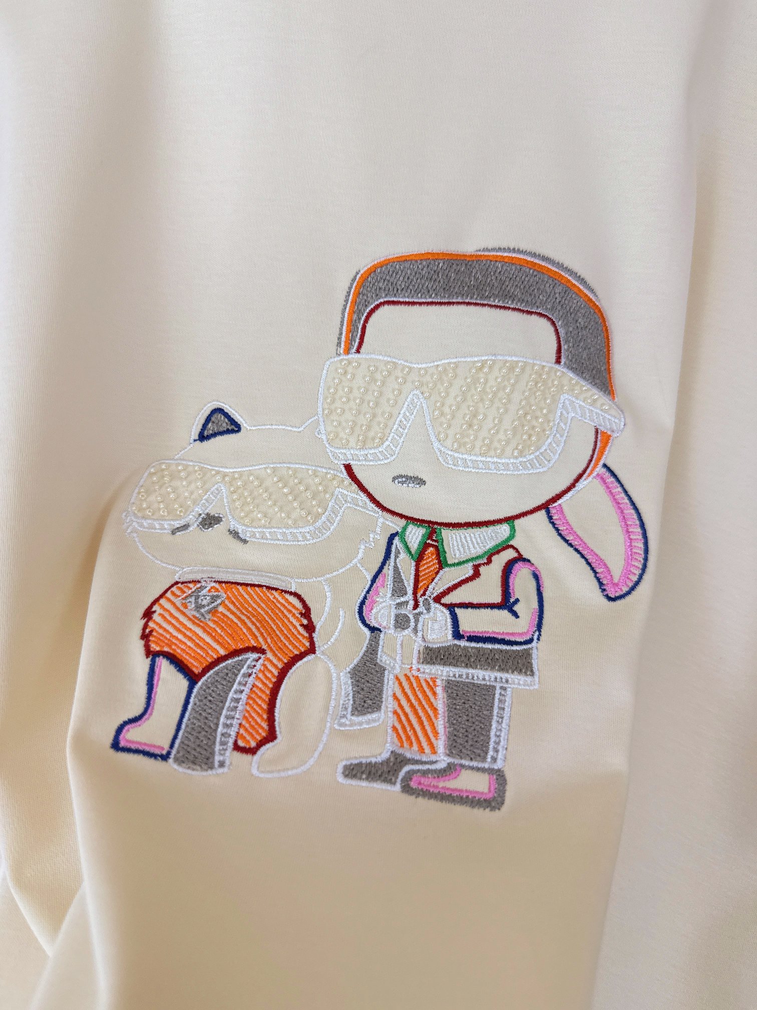 FEND Brand: High-End Women’s Clothes with Unique Design Aesthetics and Quality Packaging - 图片 9