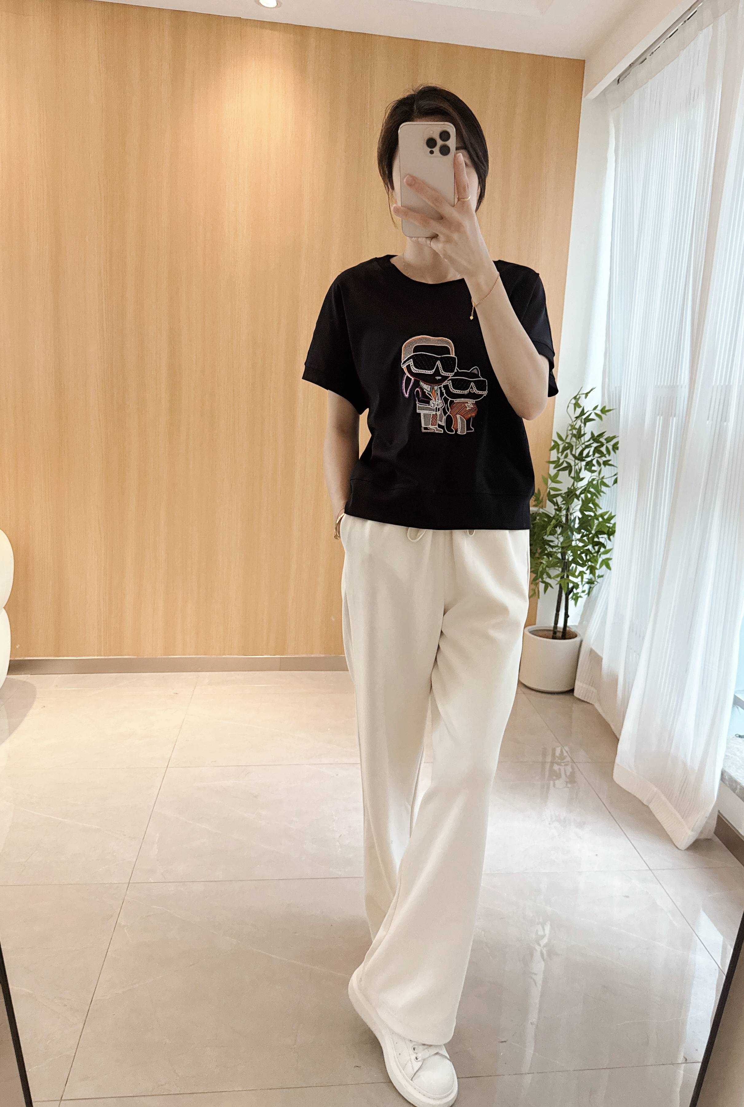 FEND: High-End Quality Women’s Clothes with Unique Design Aesthetics @2025 - 图片 3