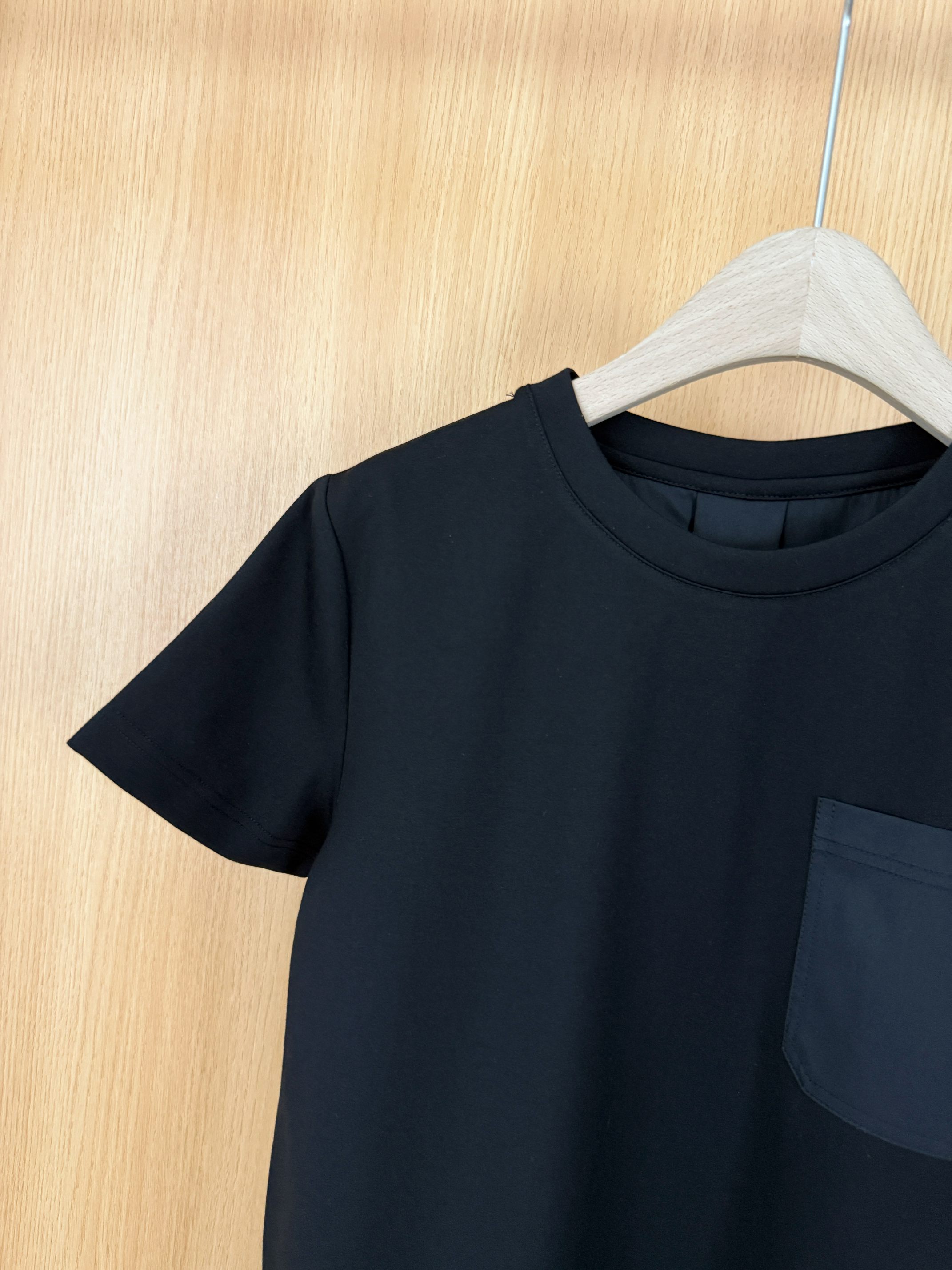 2025 New Moncler Loose-Buttoned Dress: High-Quality Women’s Clothes with Packaging Zips - 图片 5