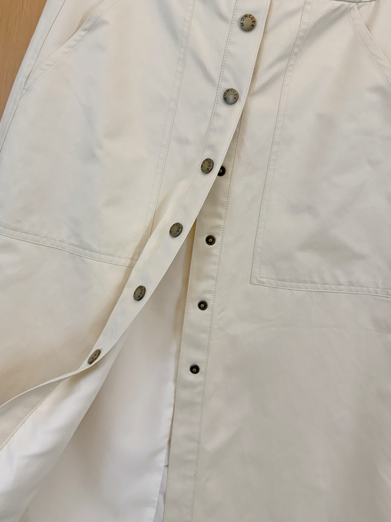 High-end Women’s Clothes with Slashed Fabric for Summer Fashion 2025 - 图片 7