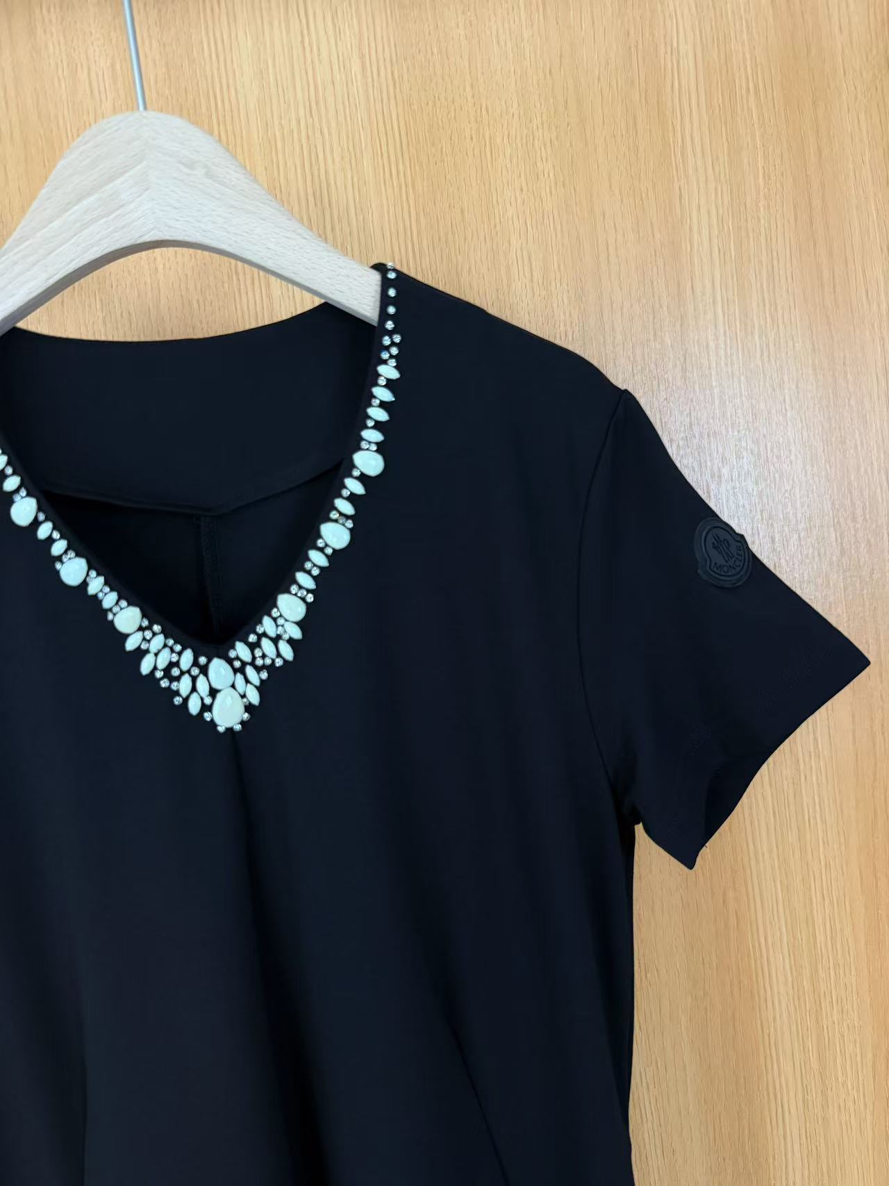 High Quality Women’s Clothes with Handmade Diamond Decorations and Unique Packaging Zips - 图片 5