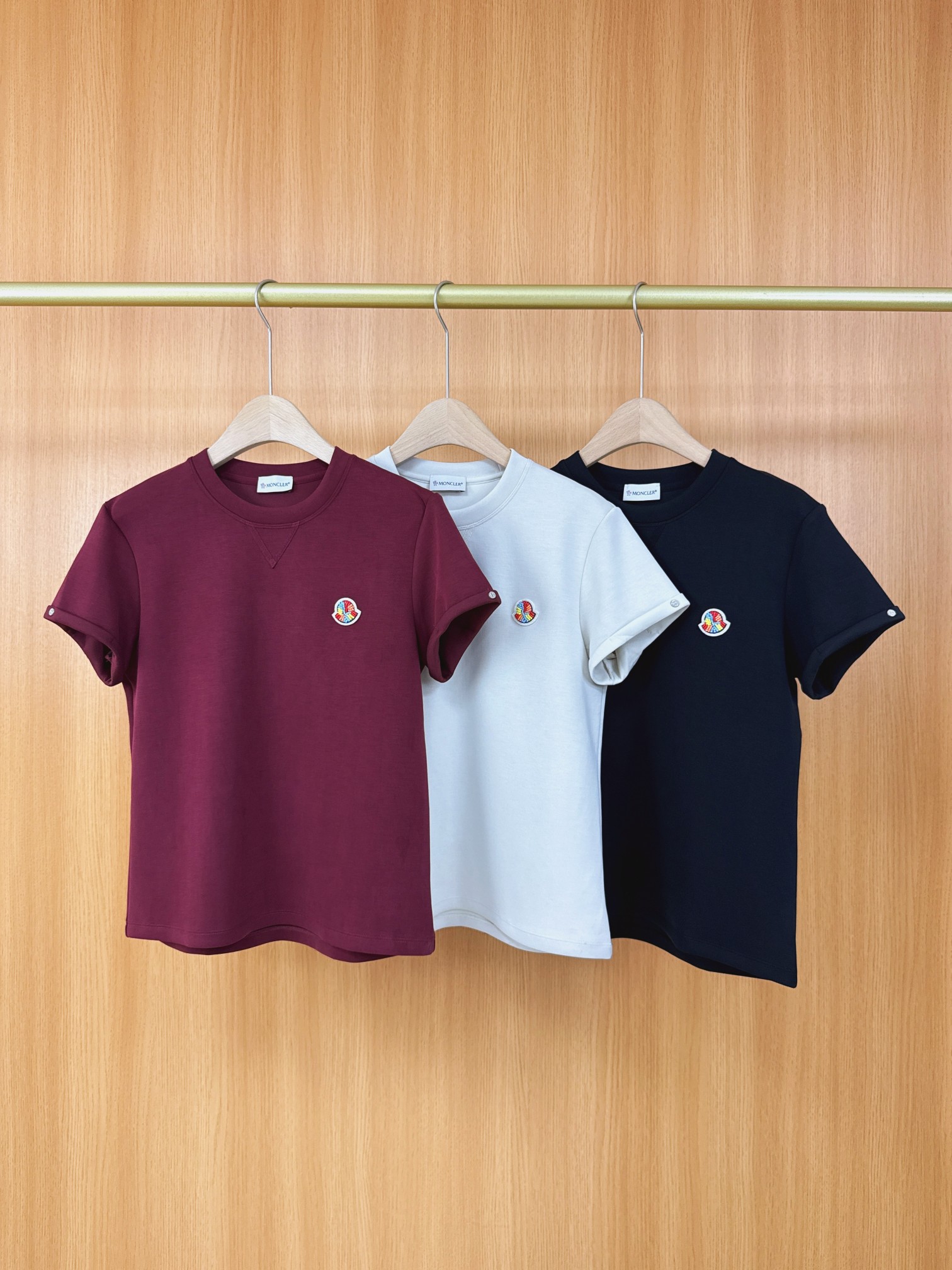2025 Unique New Moncler Women’s Clothes: High Quality, Comfortable, Stylish Packagings - 图片 2