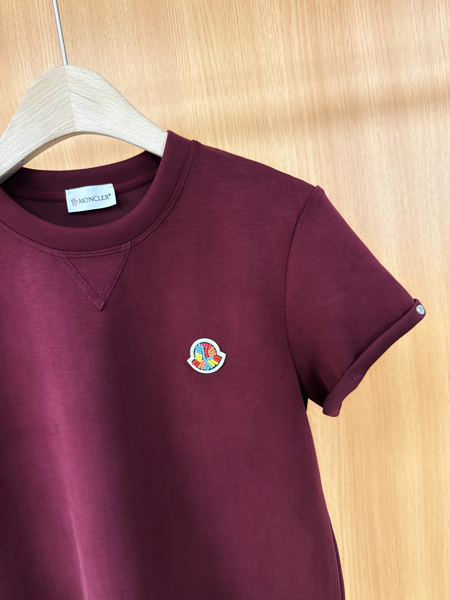 High Quality Women’s Clothes: Moncler’s Unique 2025 Collection with Luxurious Comforts - 图片 6