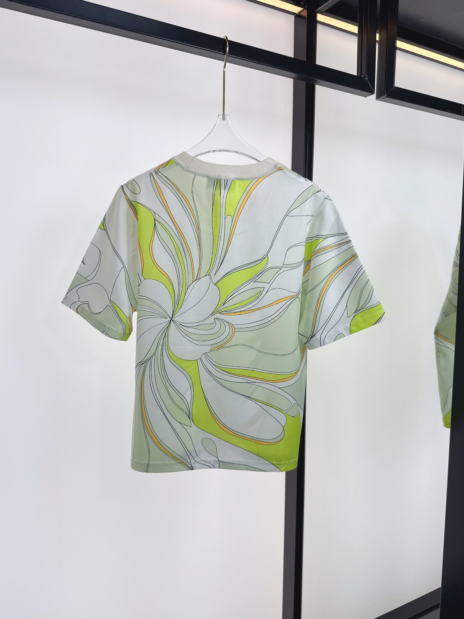 High-end Women’s Clothes with Packaging Zips: Hermes Web Synchronizes Unique New Texts - 图片 9