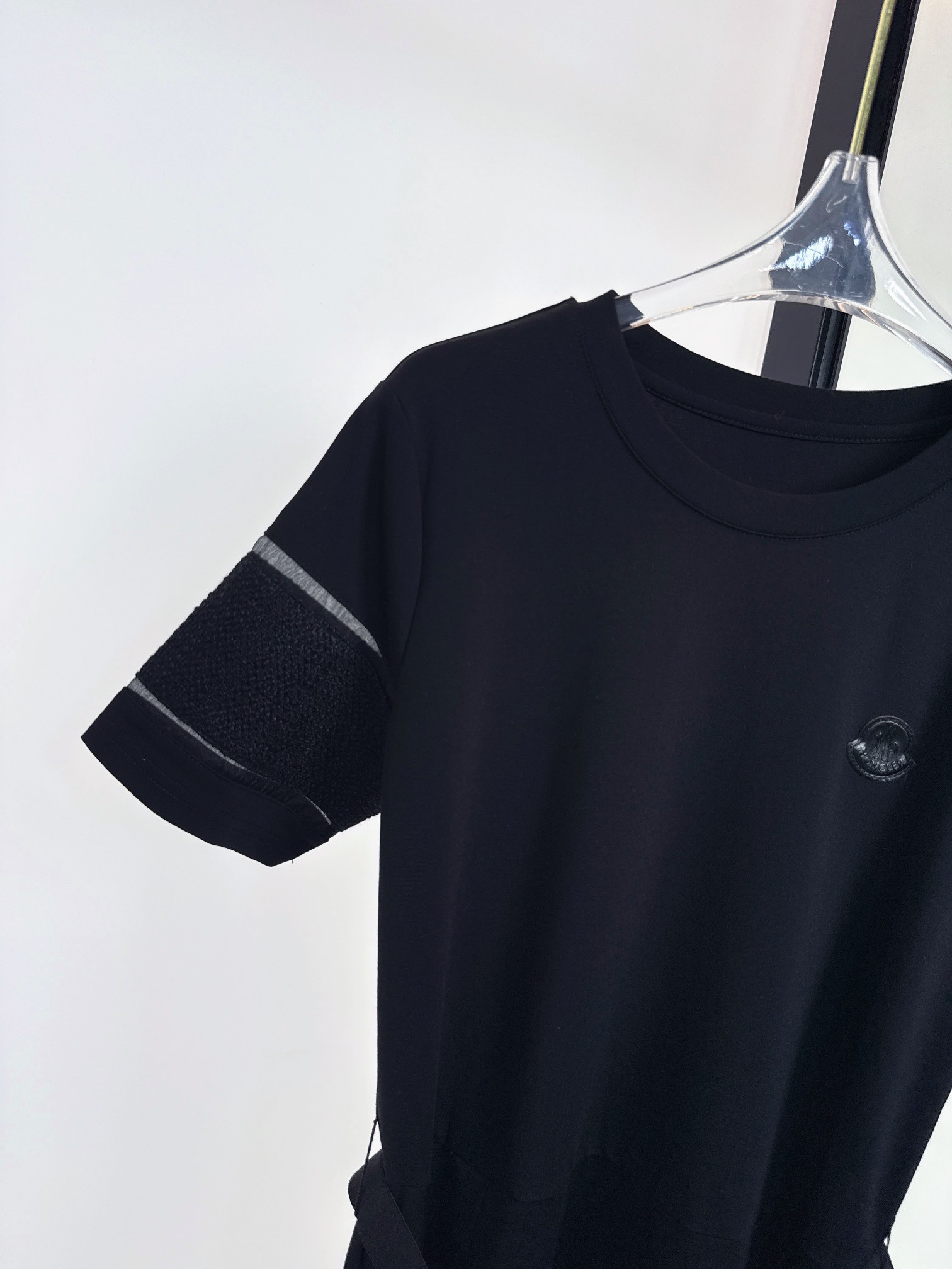 2025 Unique Moncler Women’s Clothes: High Quality with Packing Zips - 图片 5