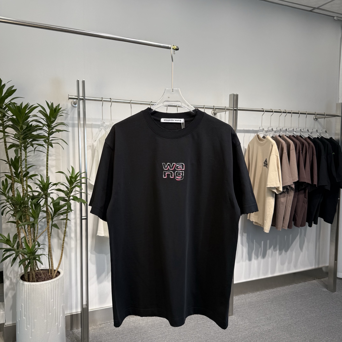 _dru9s1ZNjIlFByl7caL0owC7N4qboeMm8eQgamw