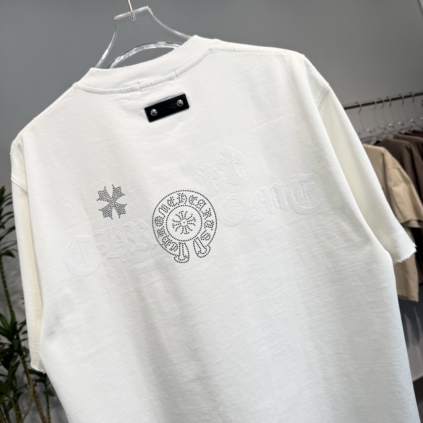 T-shirt da uomo con cuori cromati, nuova SMLXL — photo 8