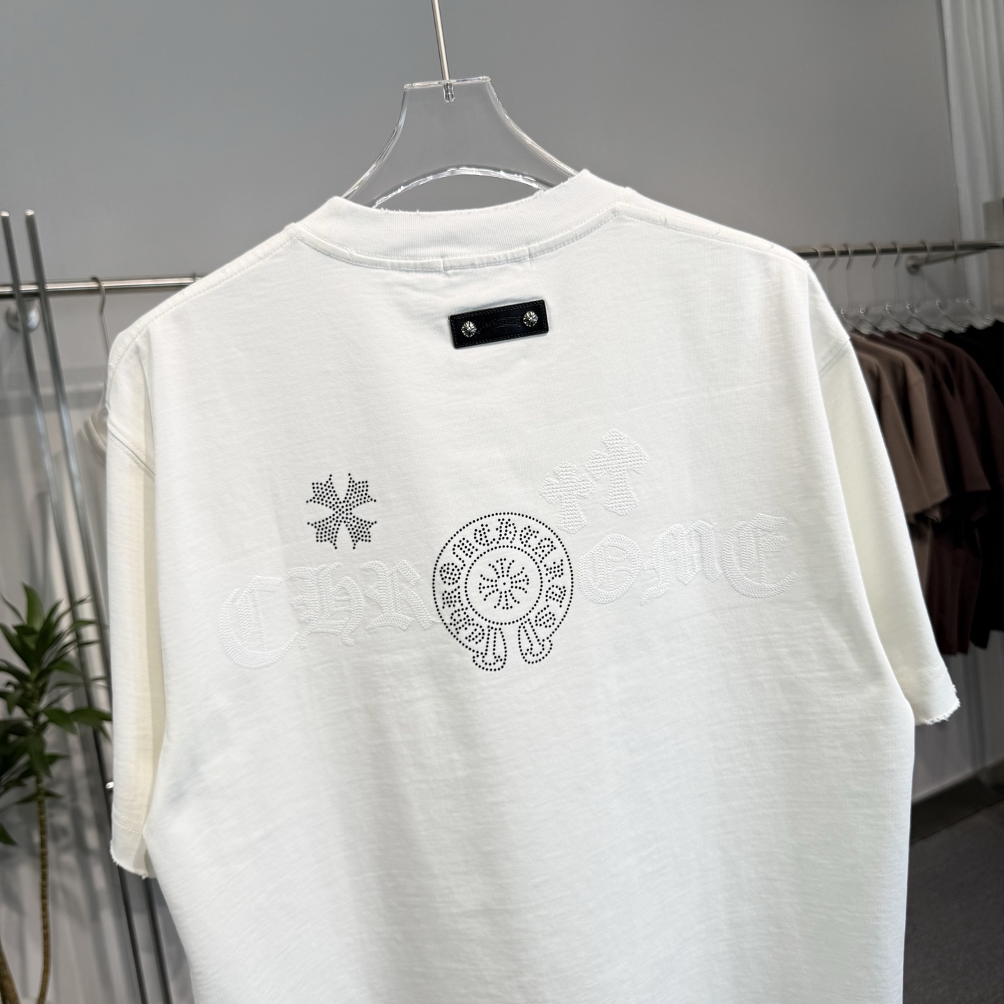 T-shirt da uomo con cuori cromati, nuova SMLXL — photo 5