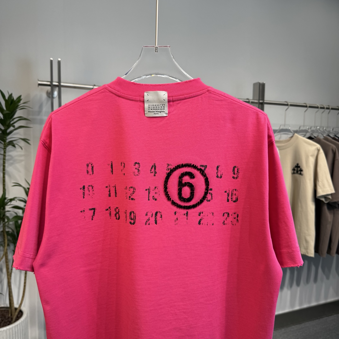 MM6 menn MM6 2026 Ny- + + + - tee — photo 5